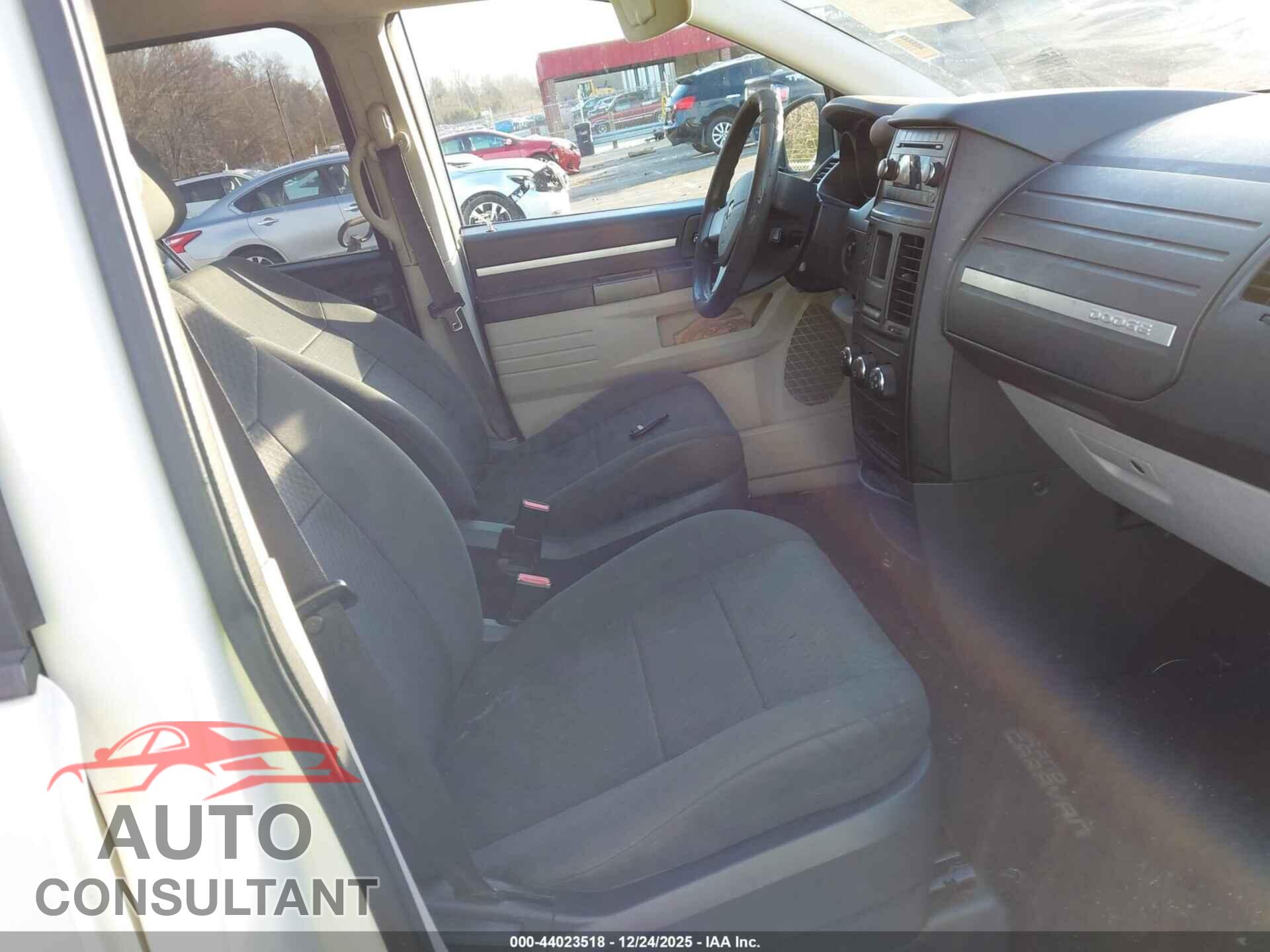 DODGE GRAND CARAVAN 2010 - 2D4CN1AE2AR340033