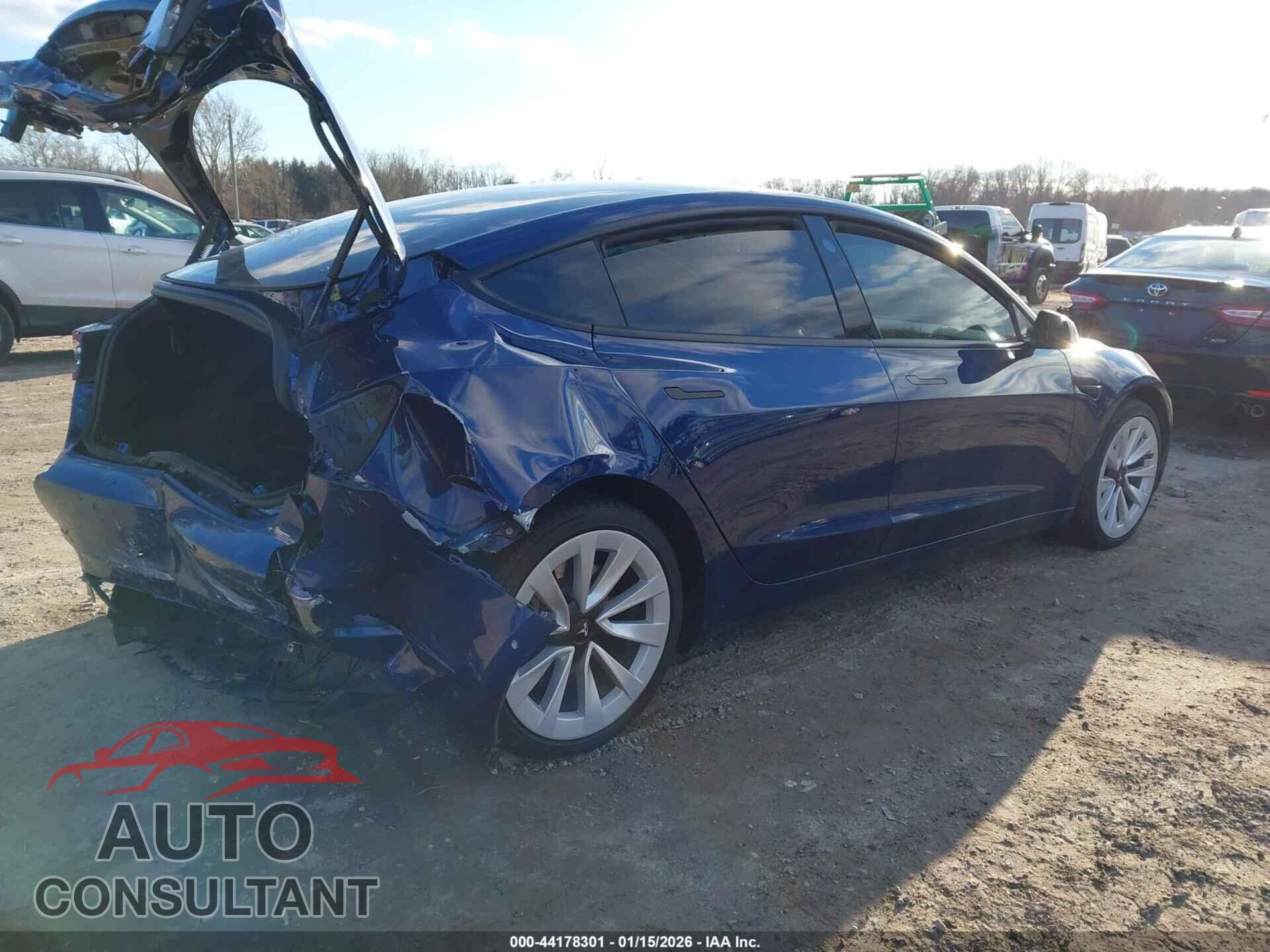 TESLA MODEL 3 2022 - 5YJ3E1EB7NF111507