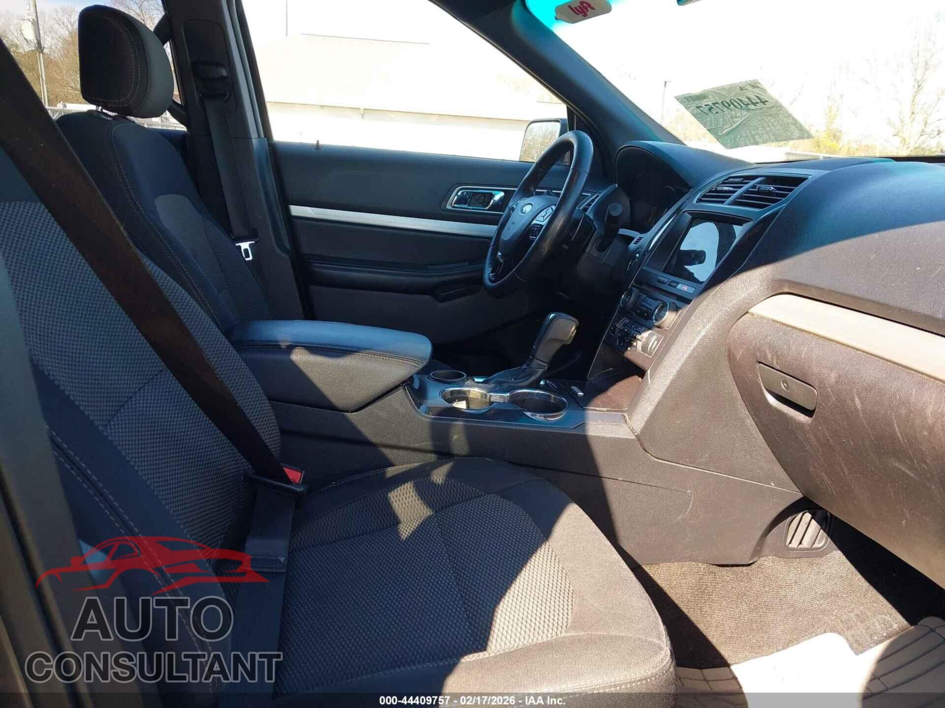 FORD EXPLORER 2016 - 1FM5K7D84GGA97323