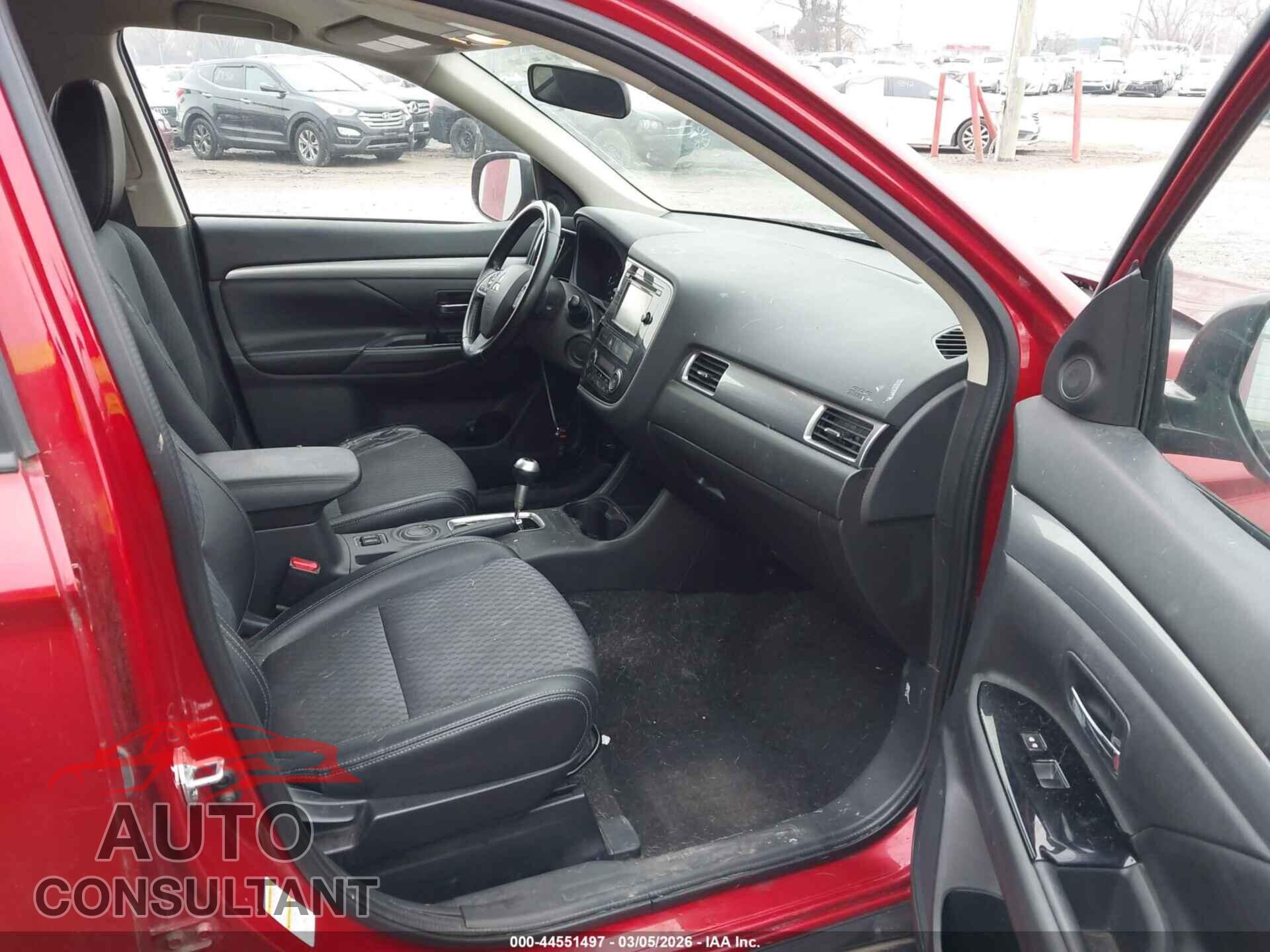 MITSUBISHI OUTLANDER 2015 - JA4AD3A36FZ008895