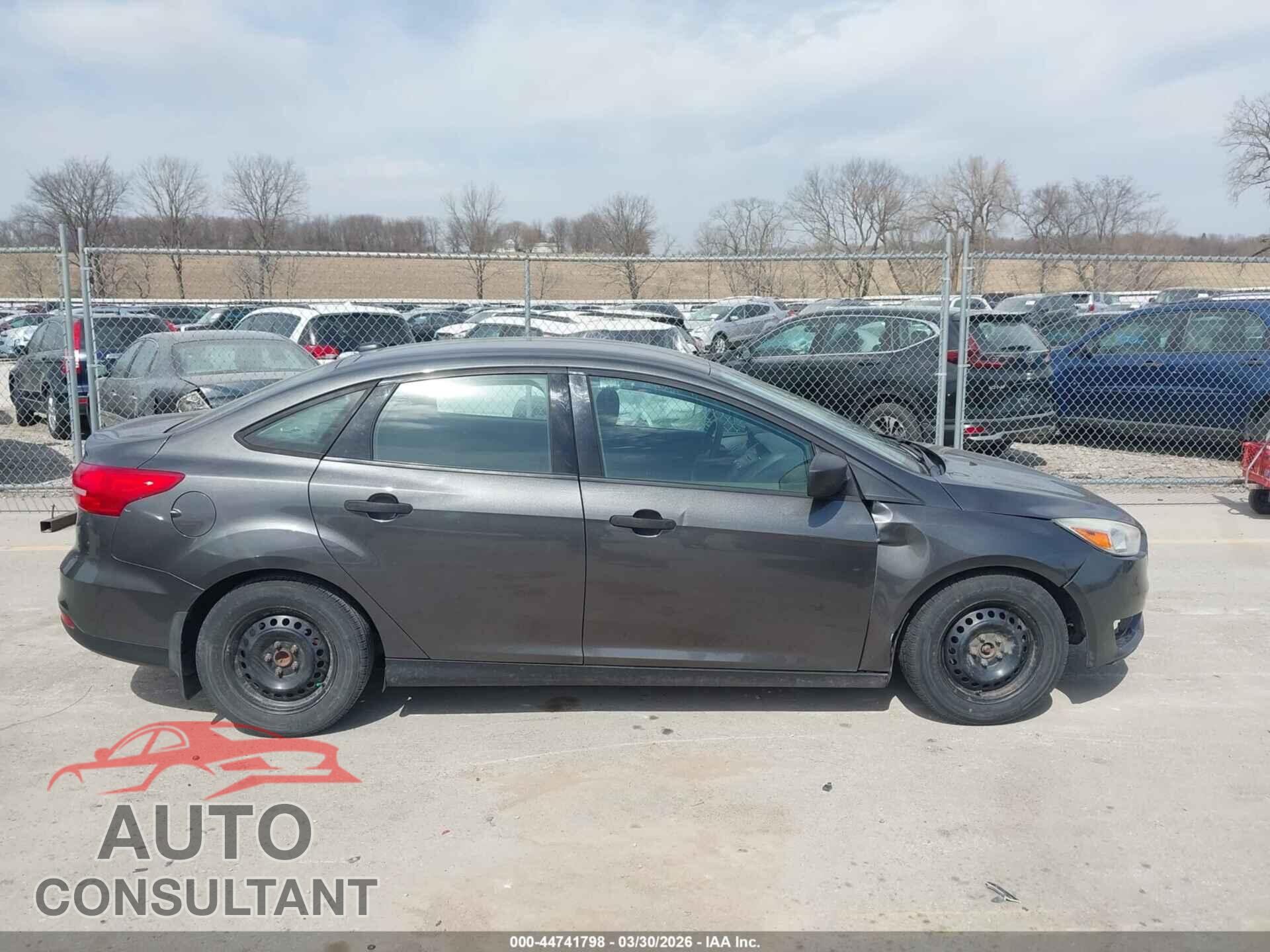 FORD FOCUS 2016 - 1FADP3E27GL275436