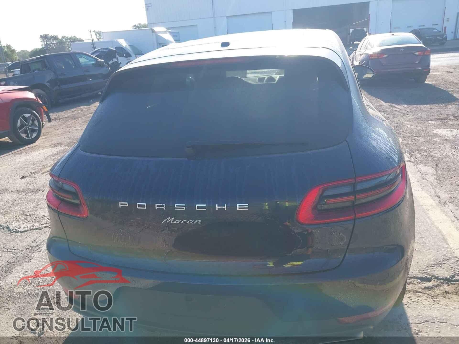 PORSCHE MACAN 2017 - WP1AA2A52HLB00665