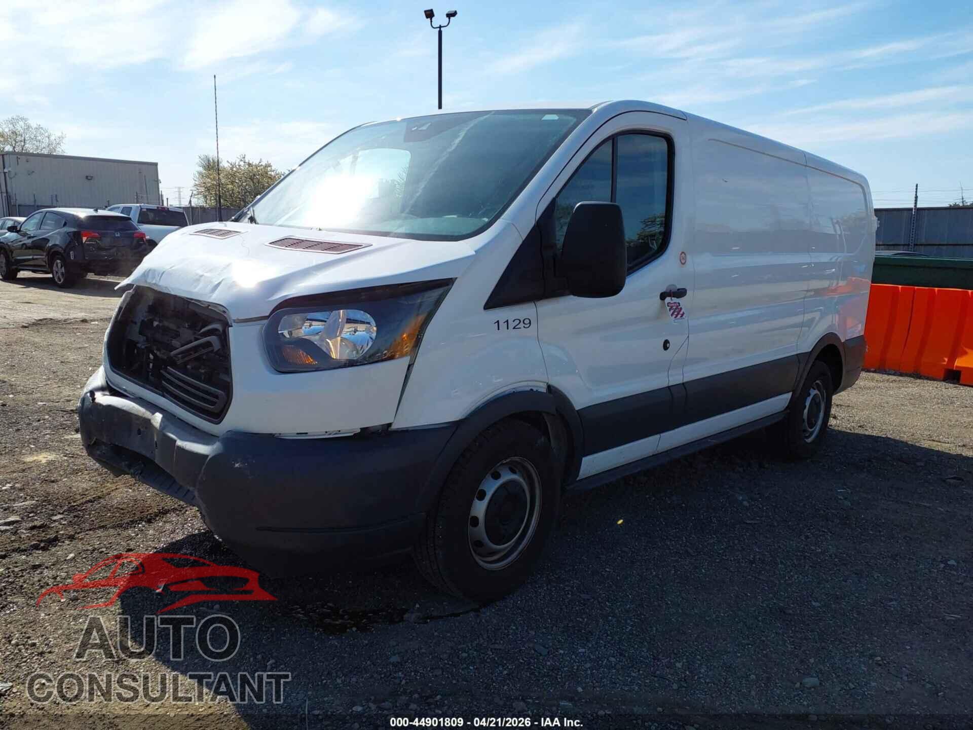 FORD TRANSIT-150 2017 - 1FTYE1ZM2HKB04649