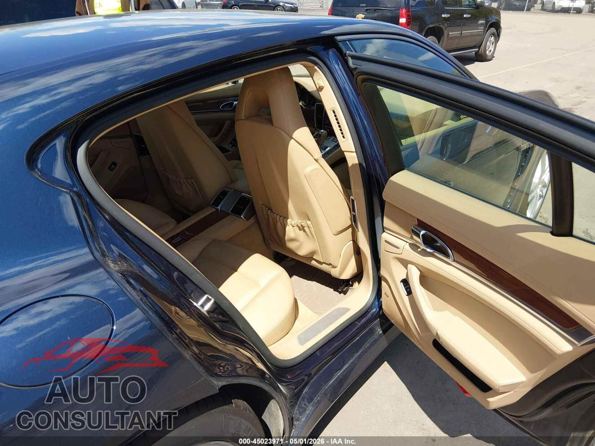 PORSCHE PANAMERA 2014 - WP0AA2A73EL009631