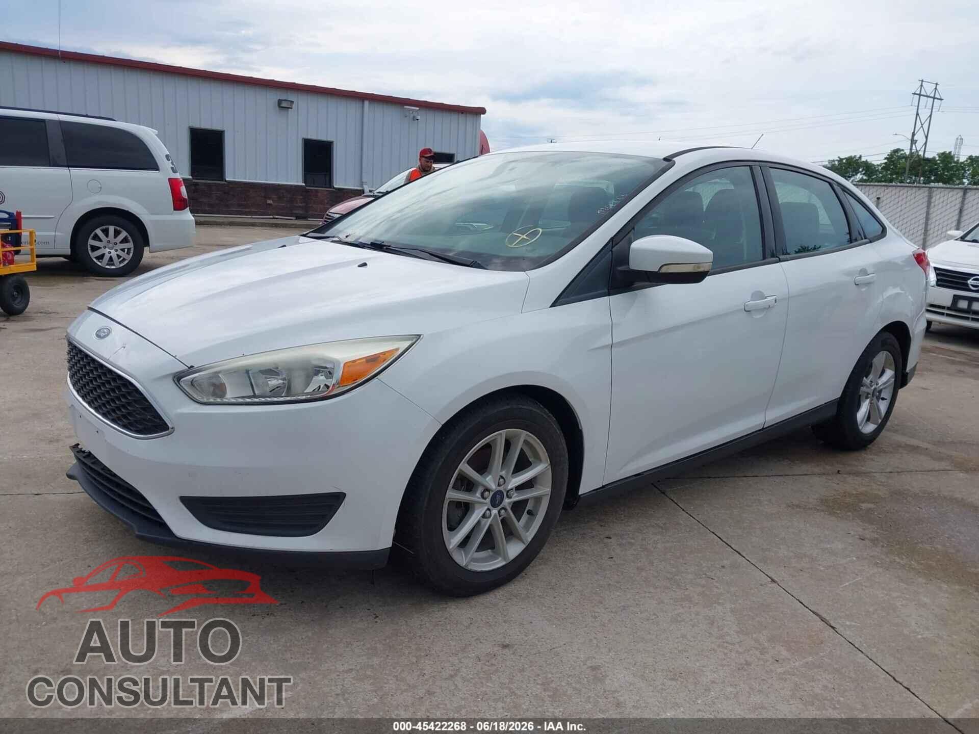 FORD FOCUS 2015 - 1FADP3F23FL250059