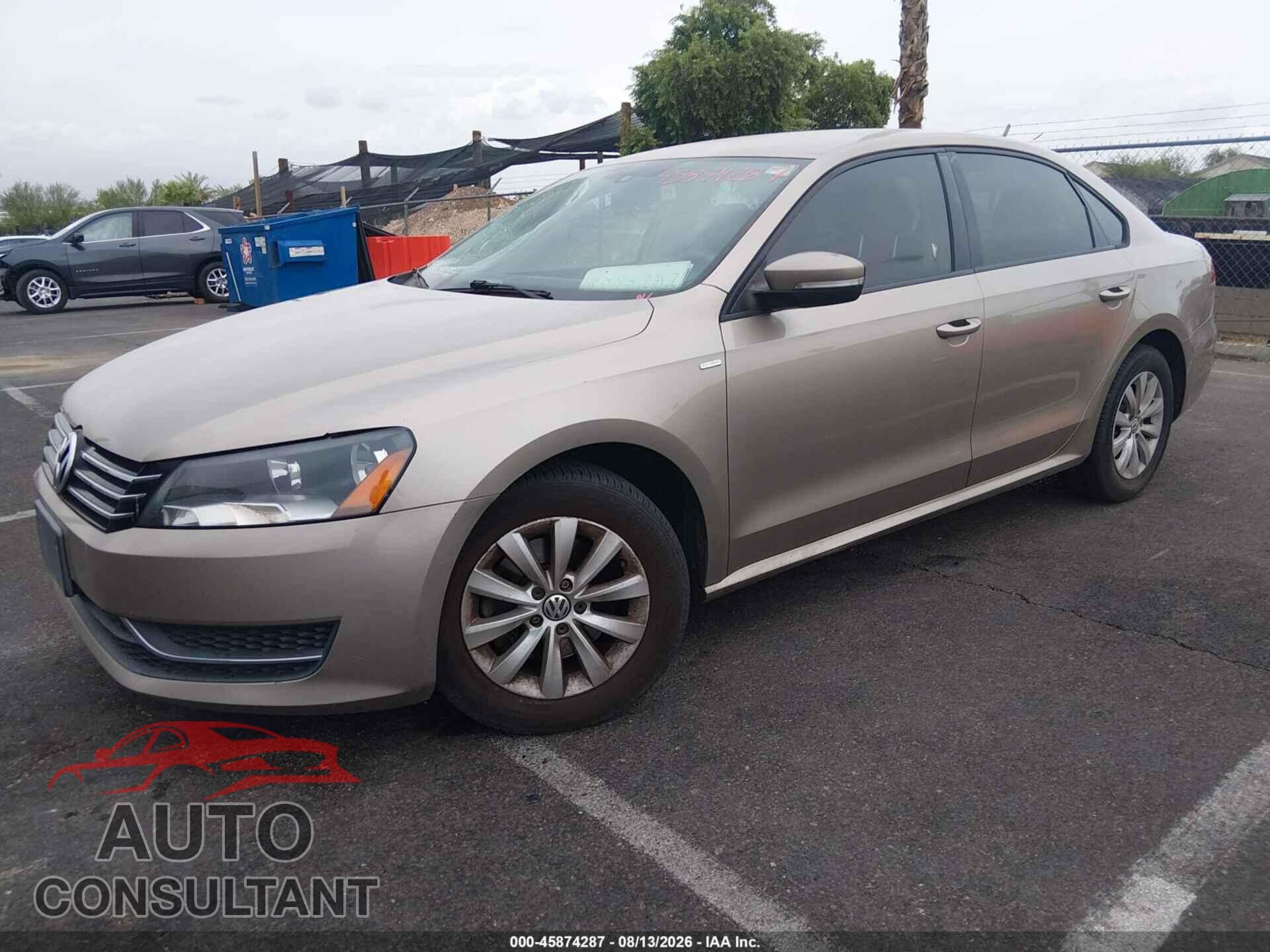 VOLKSWAGEN PASSAT 2015 - 1VWAT7A38FC048346