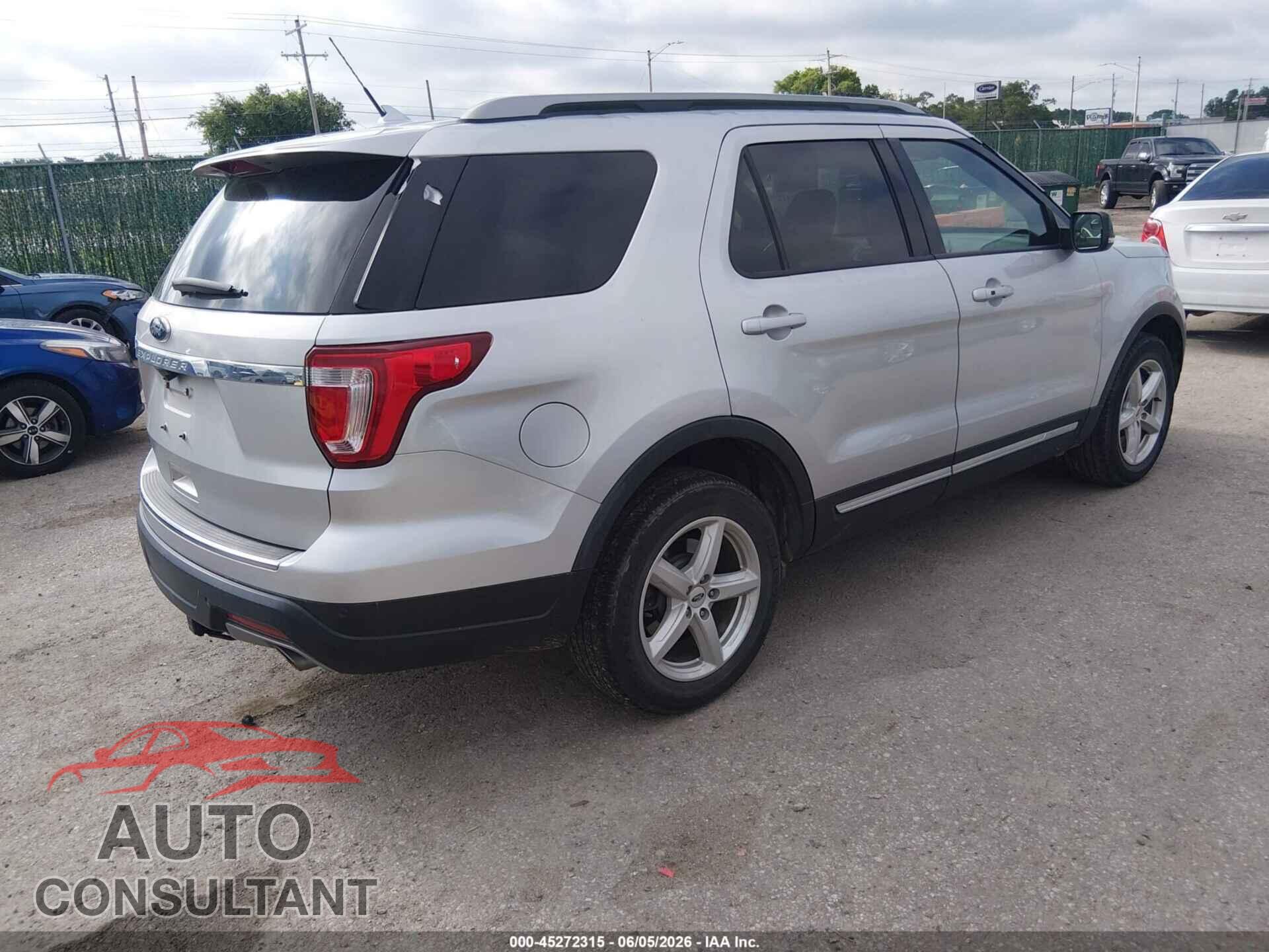FORD EXPLORER 2018 - 1FM5K7D80JGC85991