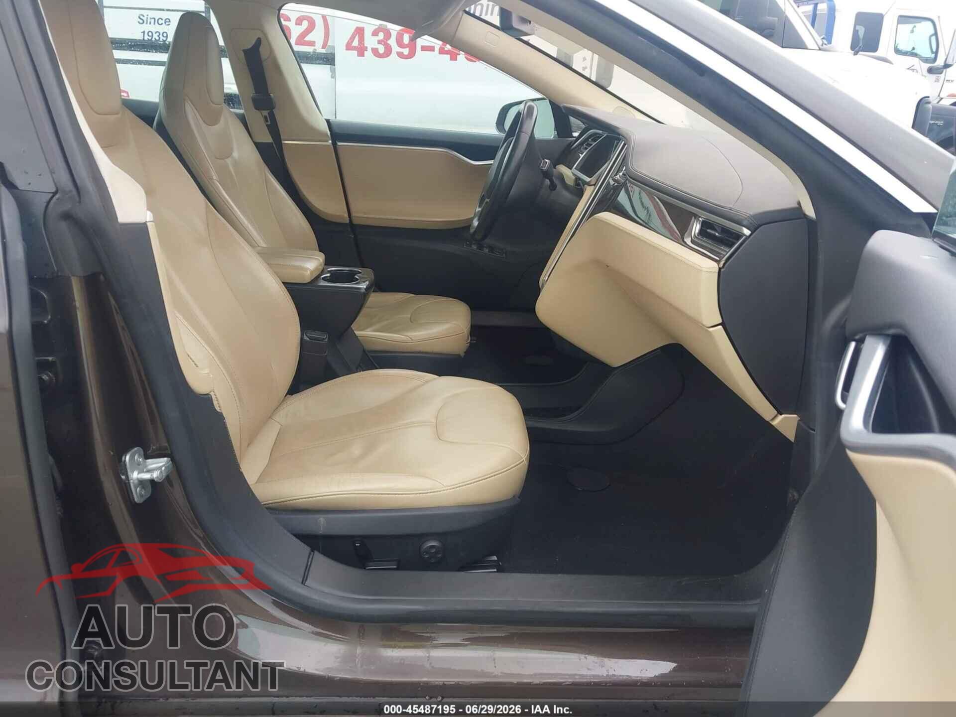 TESLA MODEL S 2013 - 5YJSA1BC8DFP10483