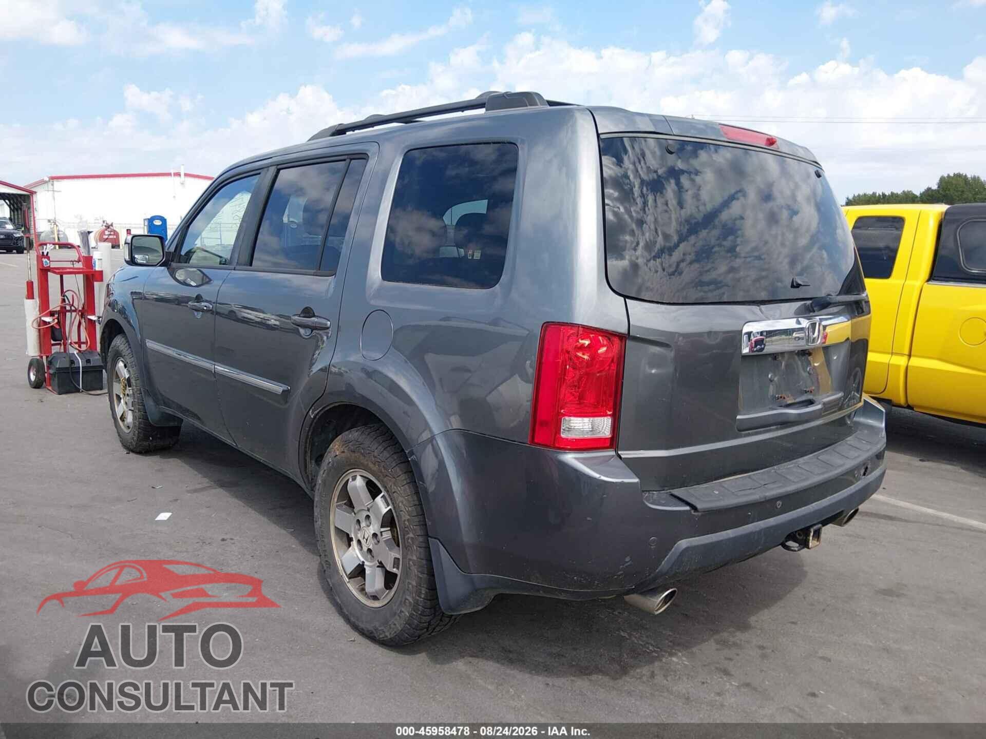 HONDA PILOT 2011 - 5FNYF3H96BB042571