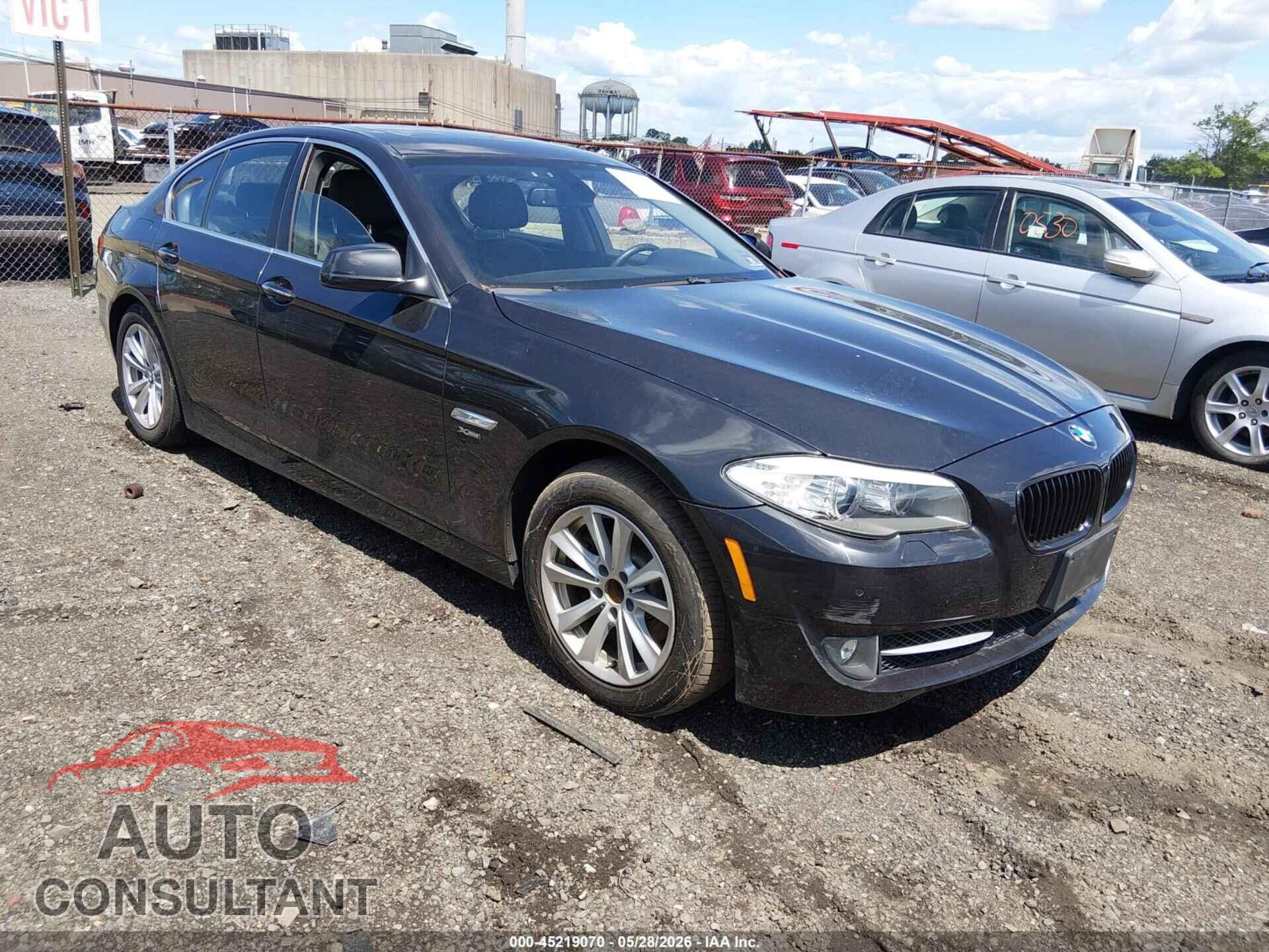 BMW 528I 2012 - WBAXH5C52CDW11198