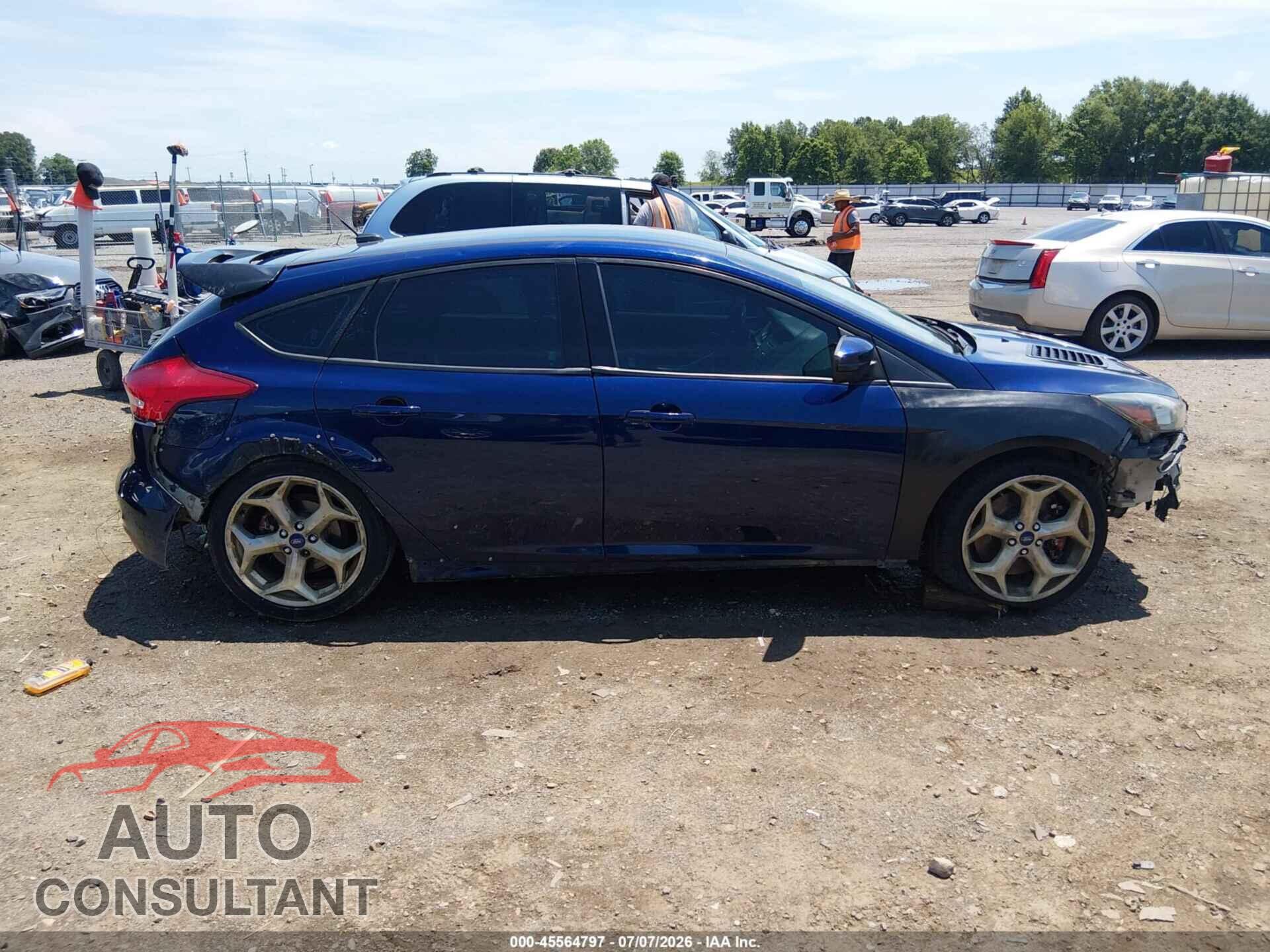 FORD FOCUS ST 2017 - 1FADP3L97HL224357