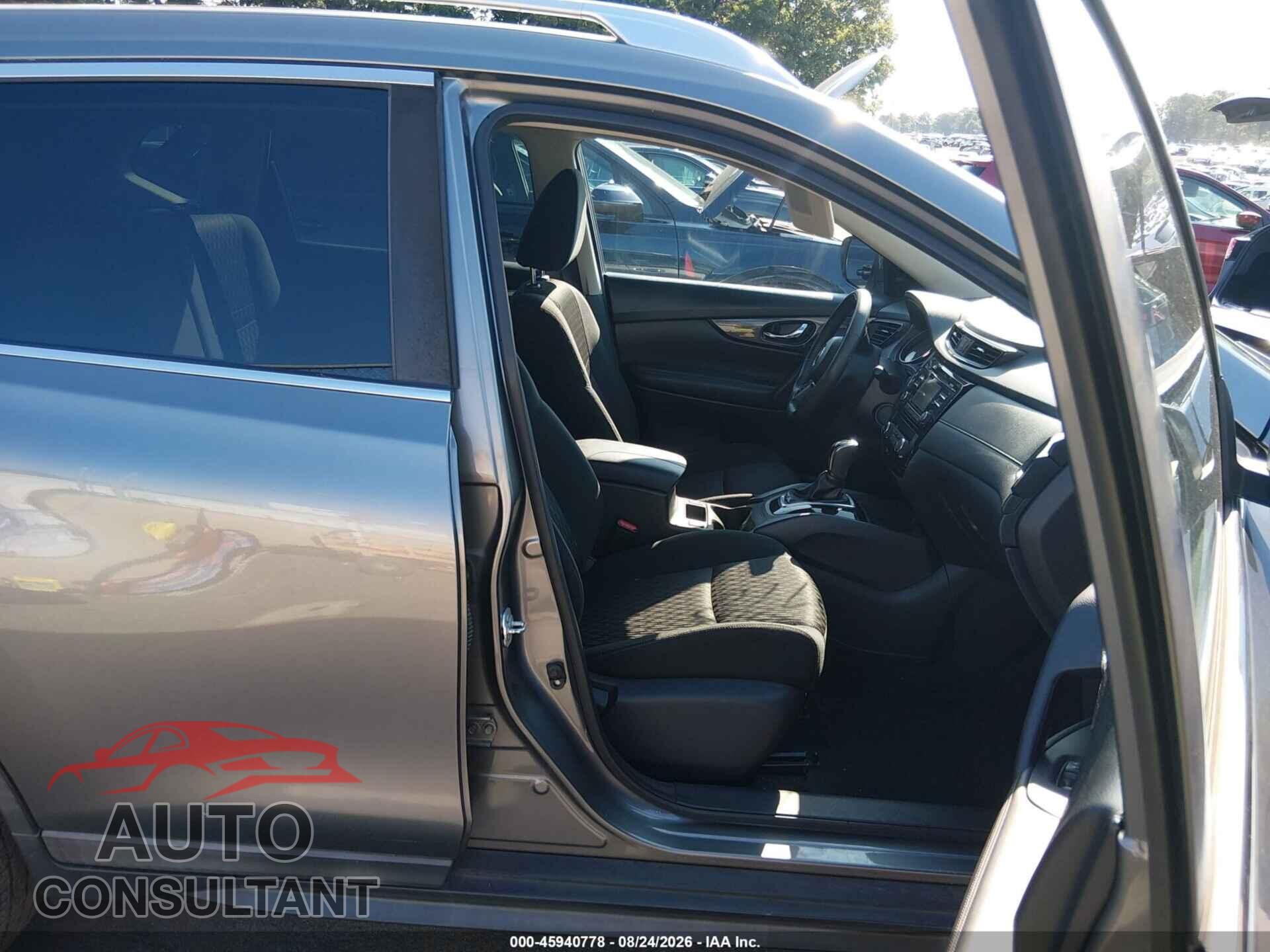 NISSAN ROGUE 2017 - KNMAT2MV0HP530436