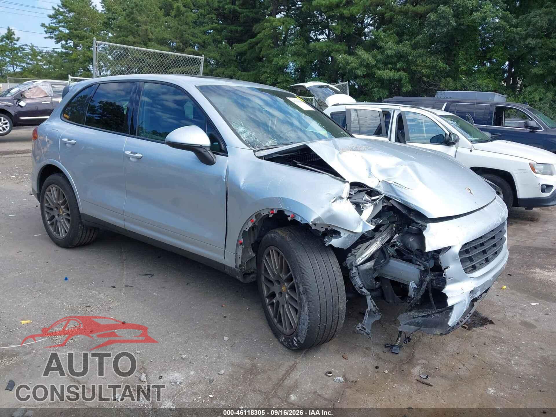 PORSCHE CAYENNE 2017 - WP1AA2A23HKA83760