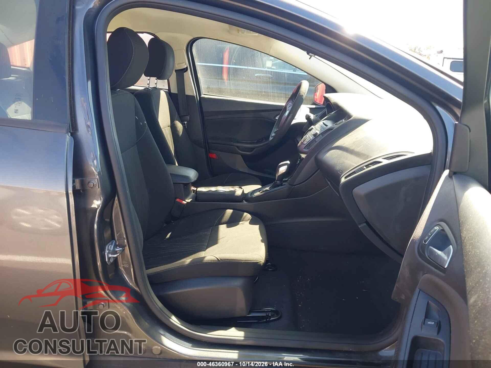 FORD FOCUS 2015 - 1FADP3F20FL262878