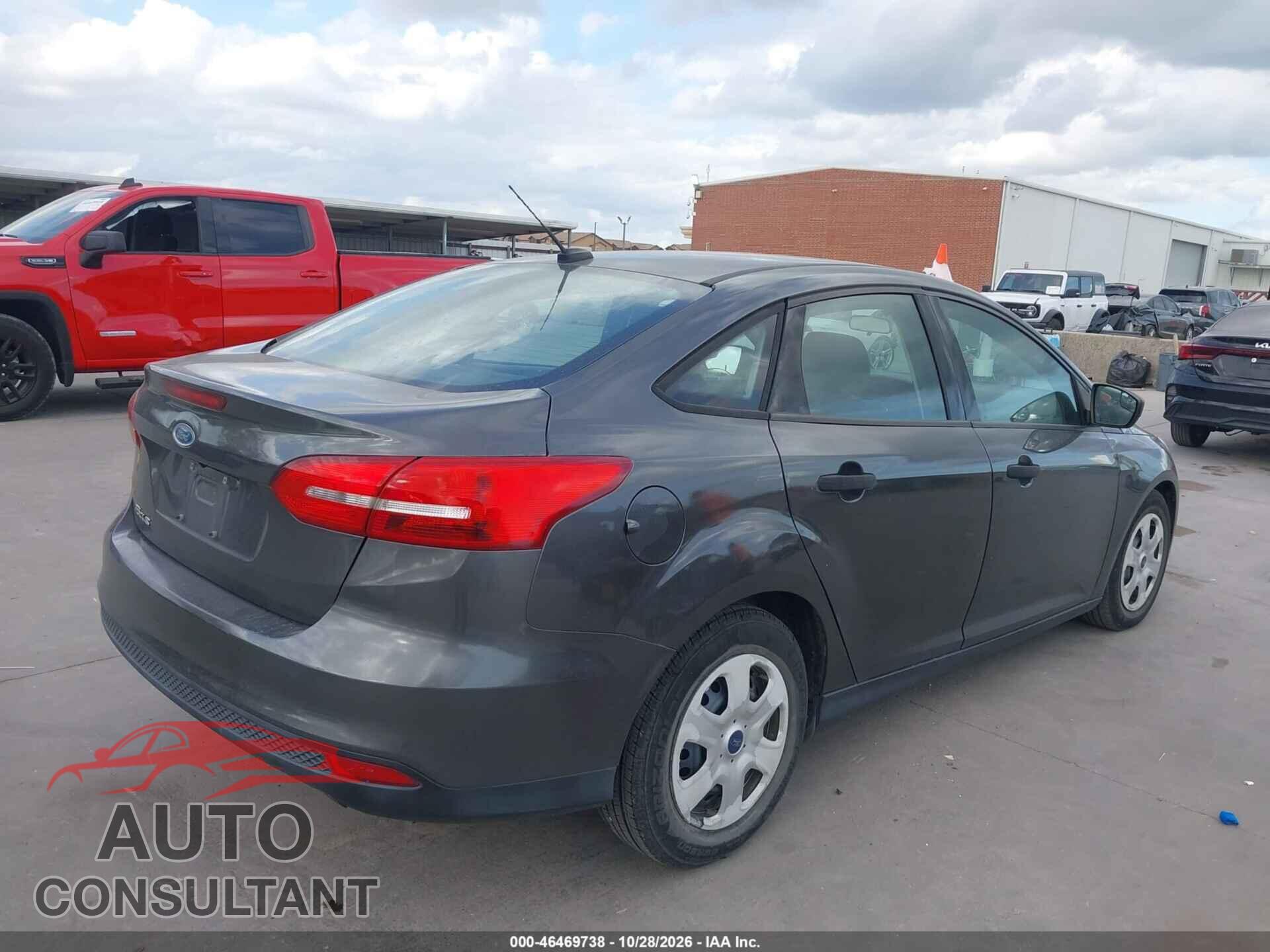 FORD FOCUS 2017 - 1FADP3E20HL324560