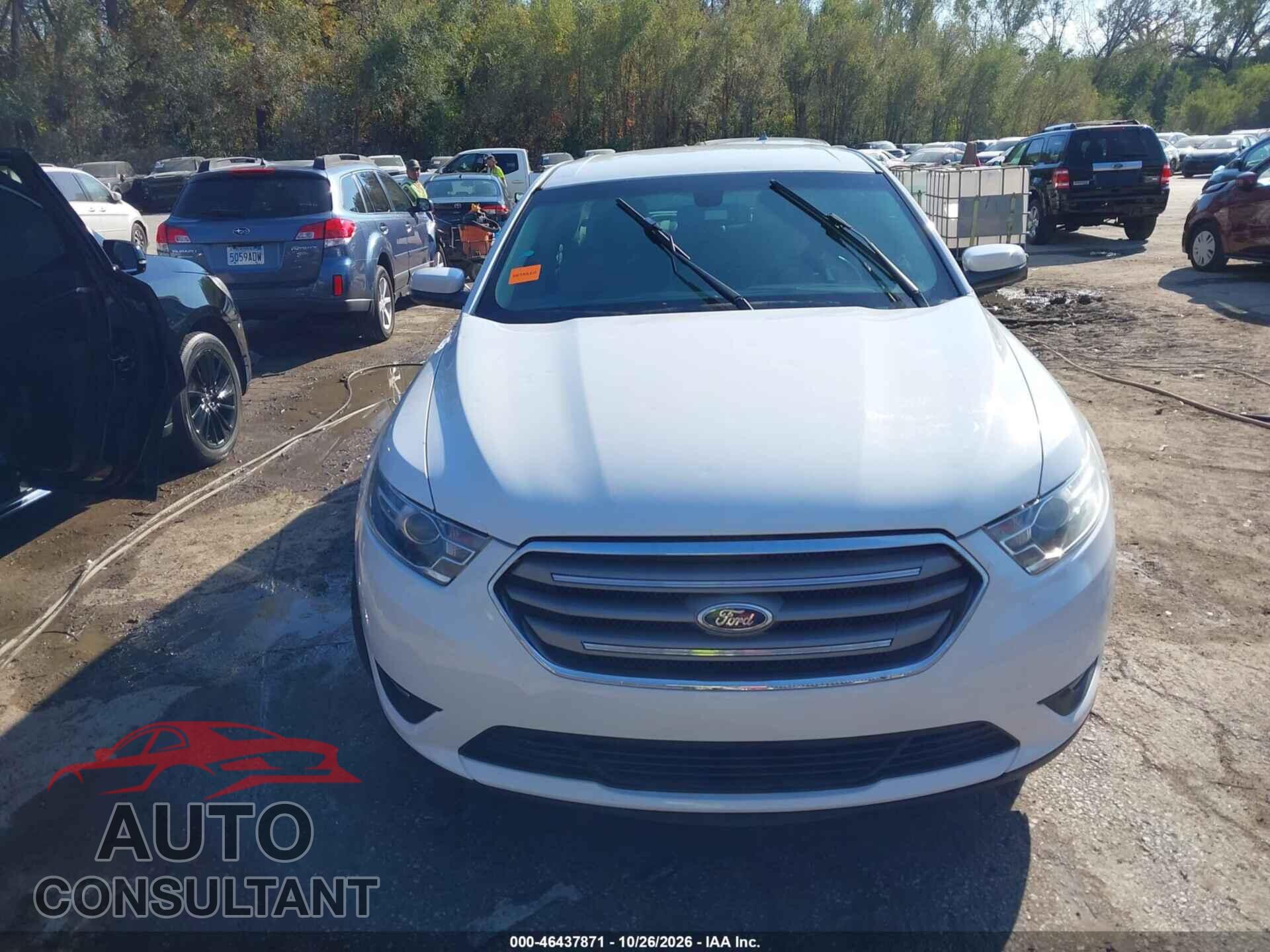FORD TAURUS 2015 - 1FAHP2E88FG207573