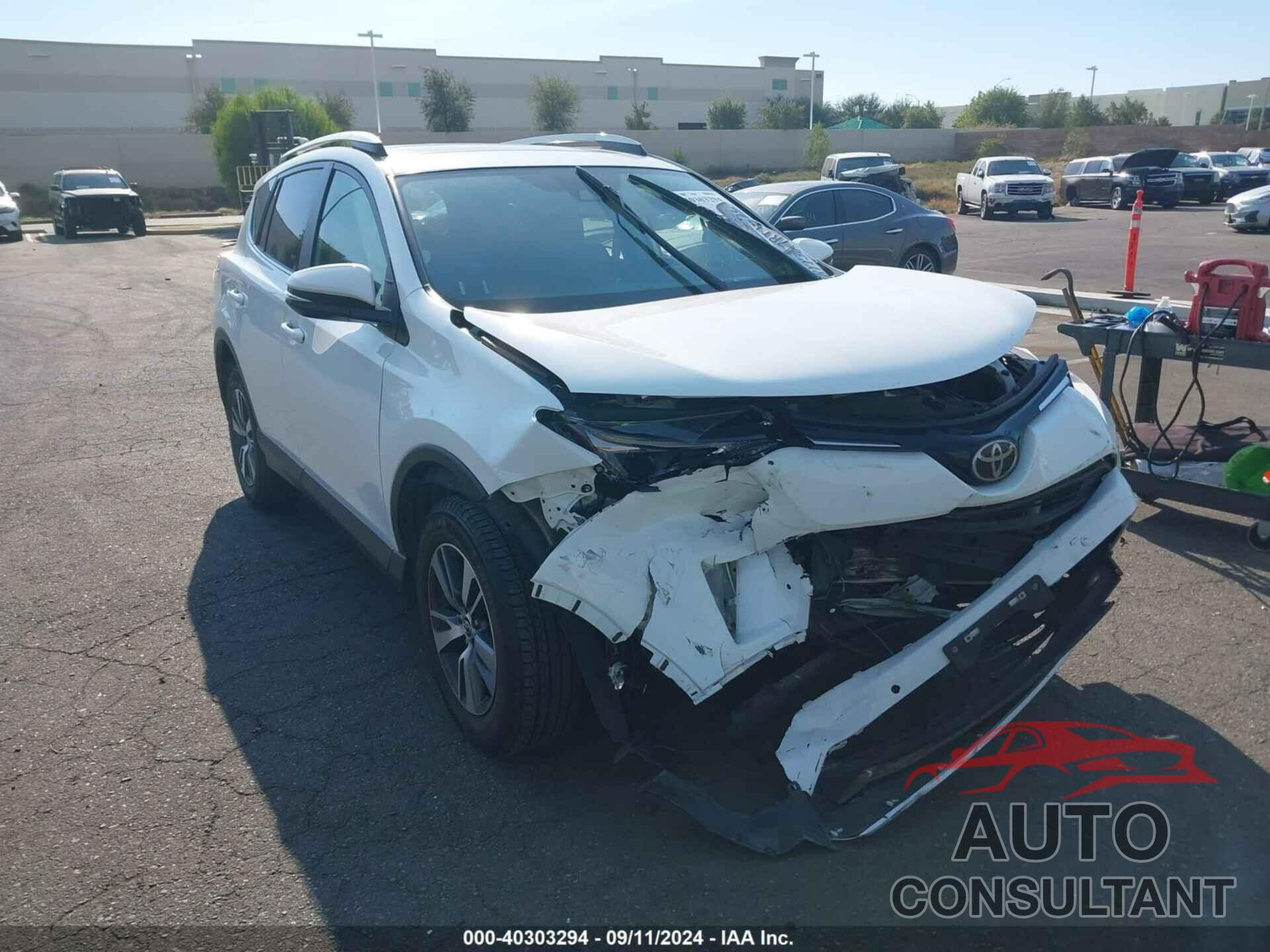 TOYOTA RAV4 2016 - JTMWFREV2GD083175