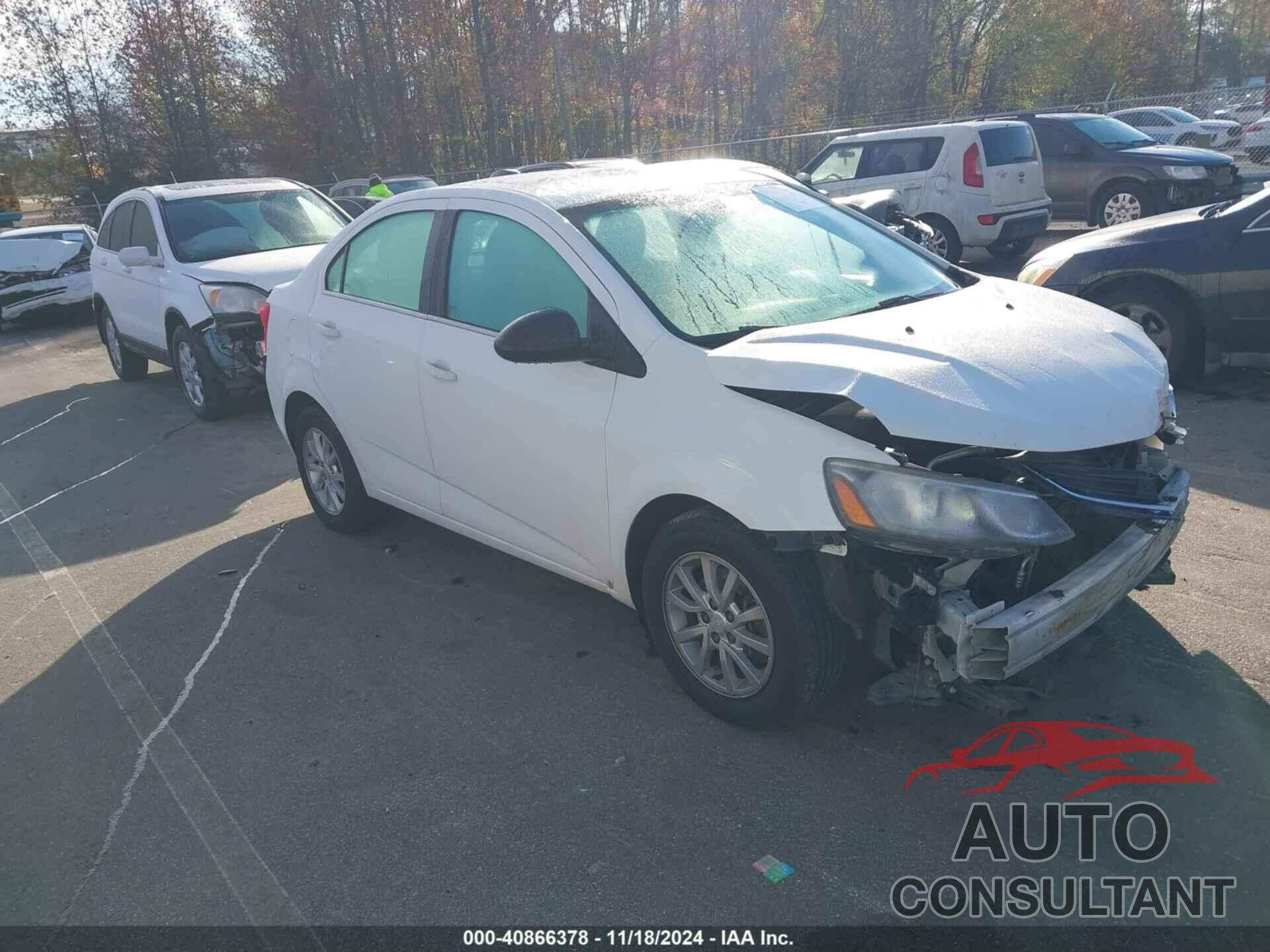 CHEVROLET SONIC 2017 - 1G1JD5SH9H4129604
