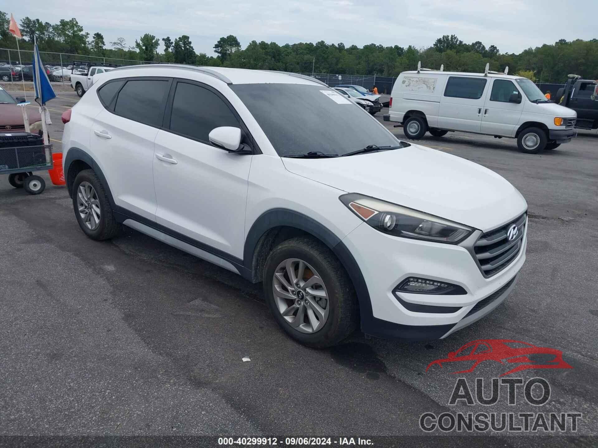 HYUNDAI TUCSON 2017 - KM8J33A23HU356052