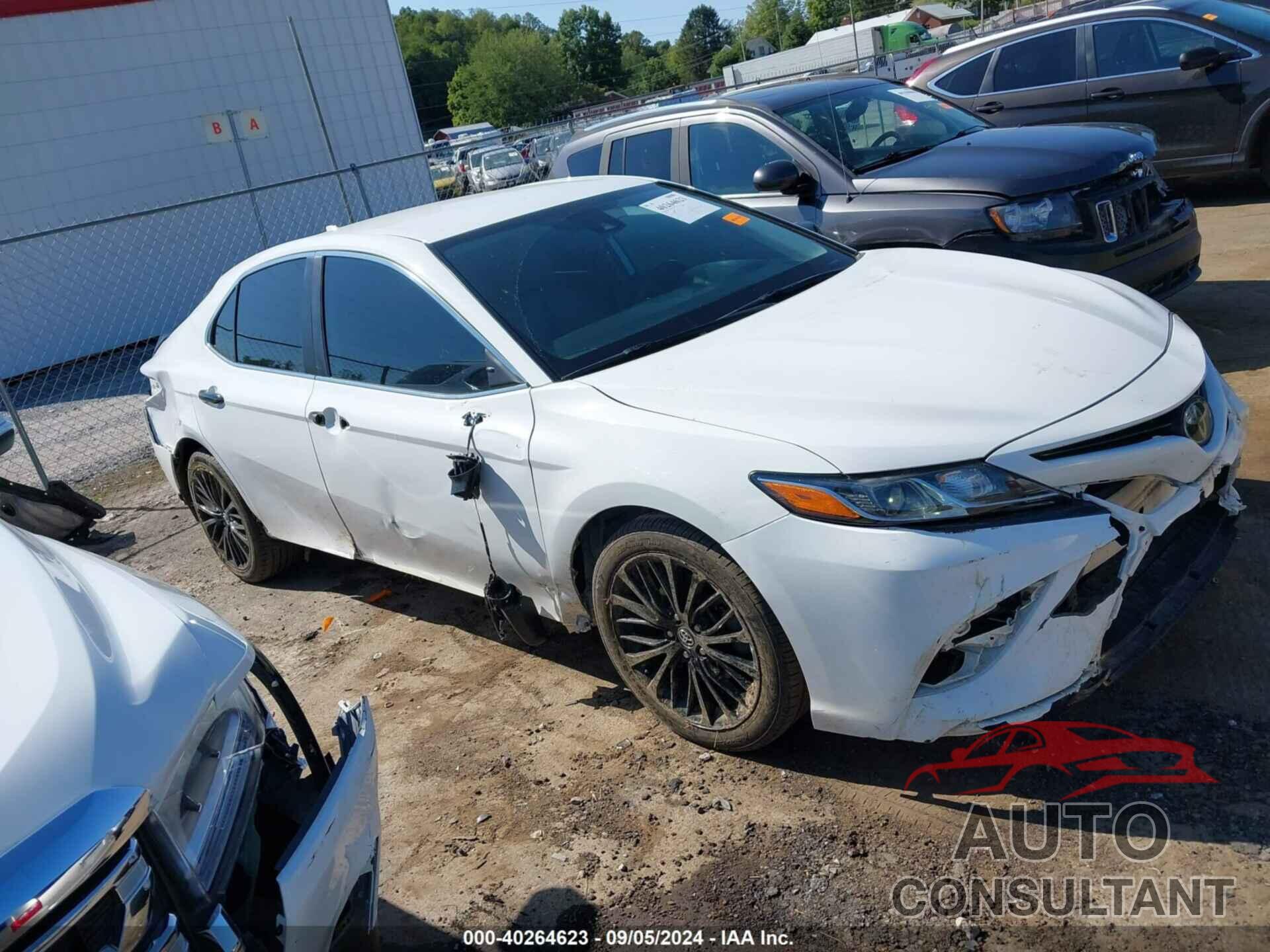 TOYOTA CAMRY 2020 - 4T1G11AK4LU352122