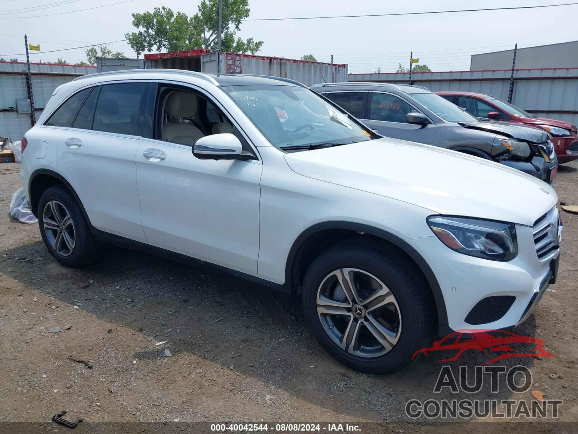MERCEDES-BENZ GLC 300 2017 - WDC0G4KB2HV009437