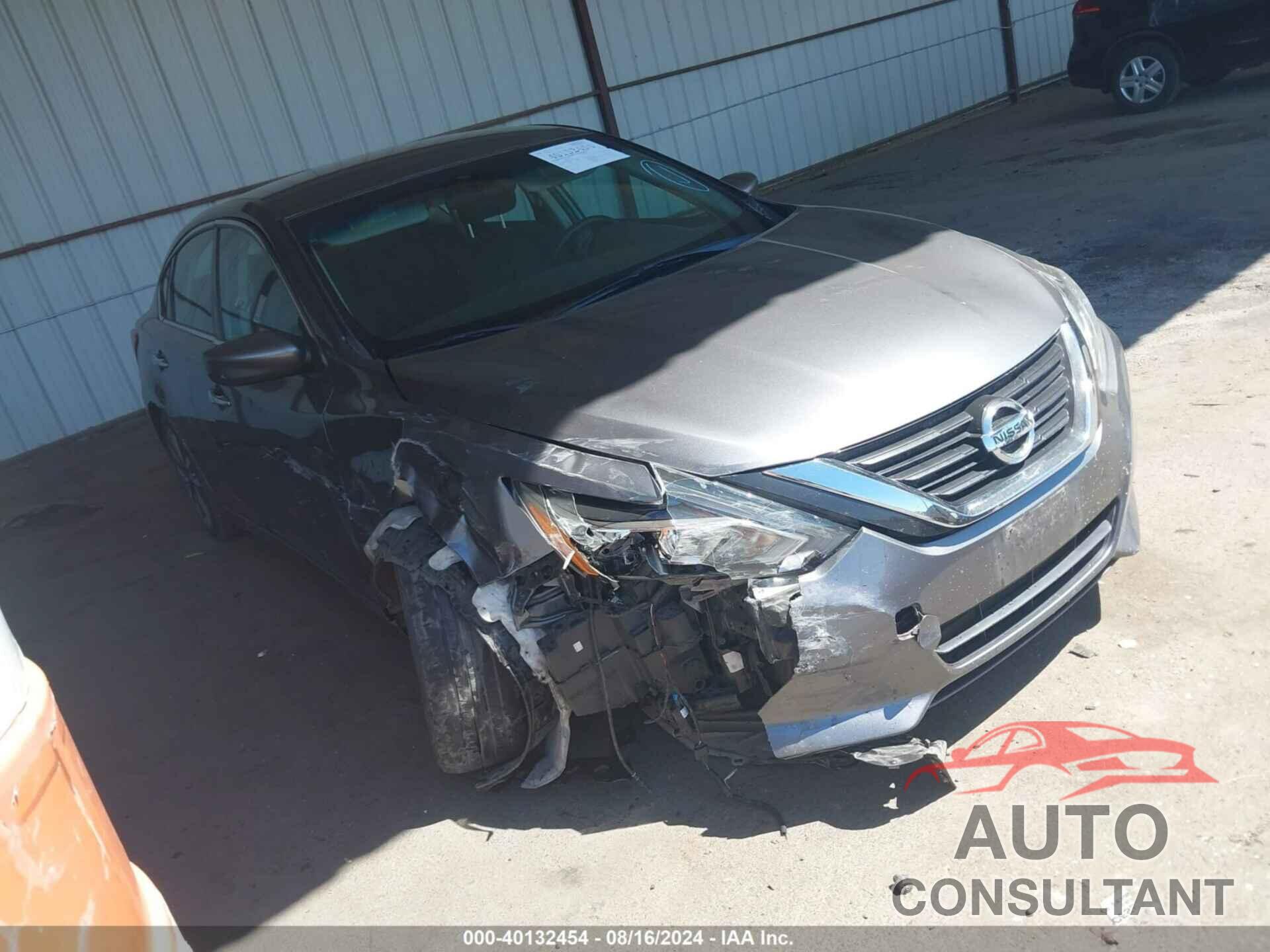 NISSAN ALTIMA 2017 - 1N4AL3AP8HC256864