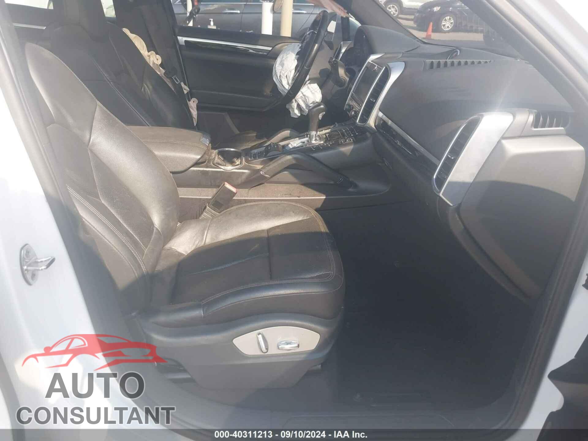 PORSCHE CAYENNE 2013 - WP1AA2A23DLA01689