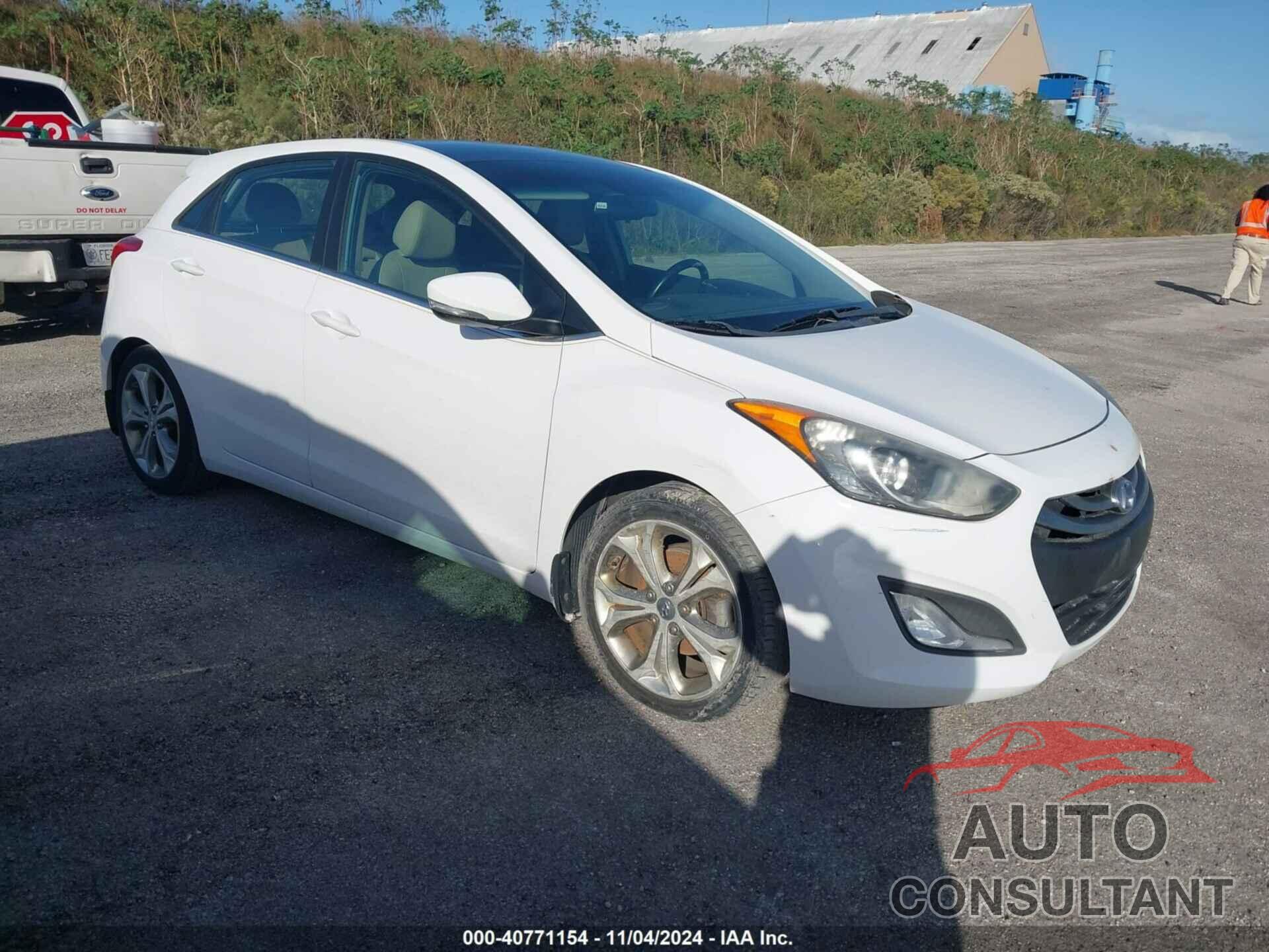 HYUNDAI ELANTRA GT 2013 - KMHD35LE9DU145903