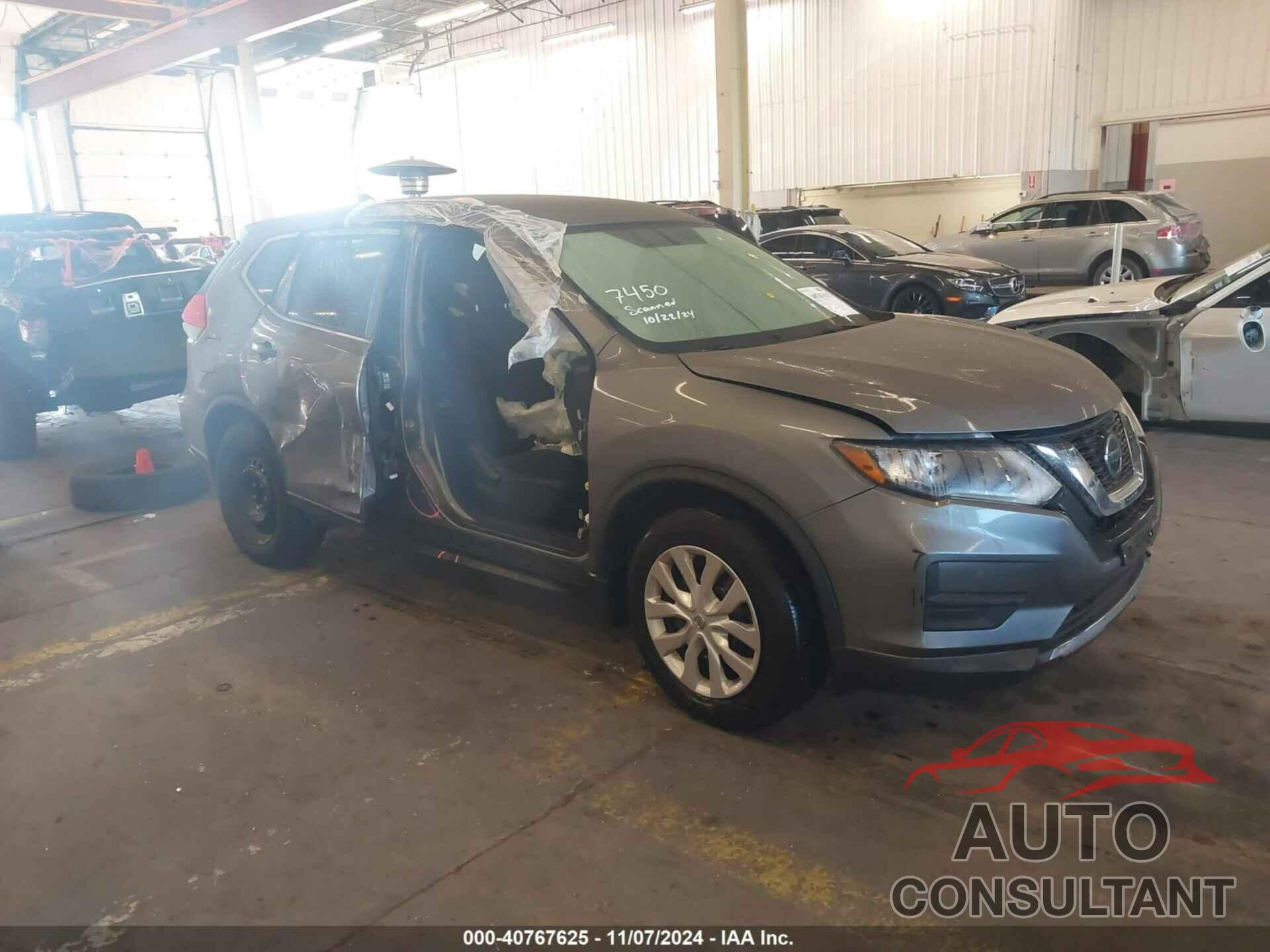 NISSAN ROGUE 2018 - KNMAT2MT9JP582202