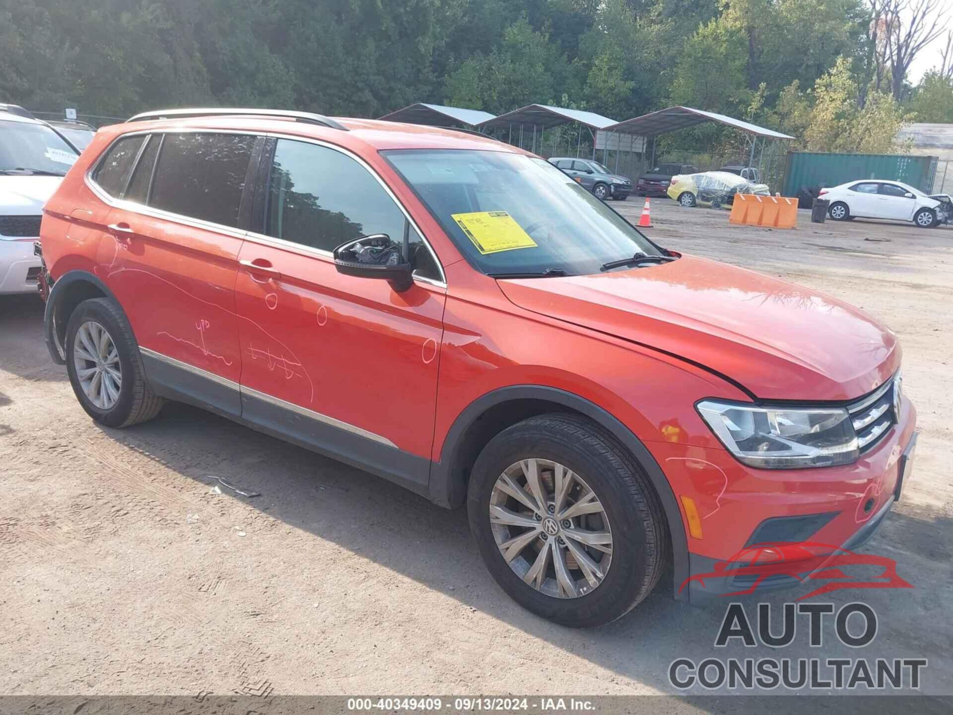 VOLKSWAGEN TIGUAN 2018 - 3VV3B7AX0JM109361