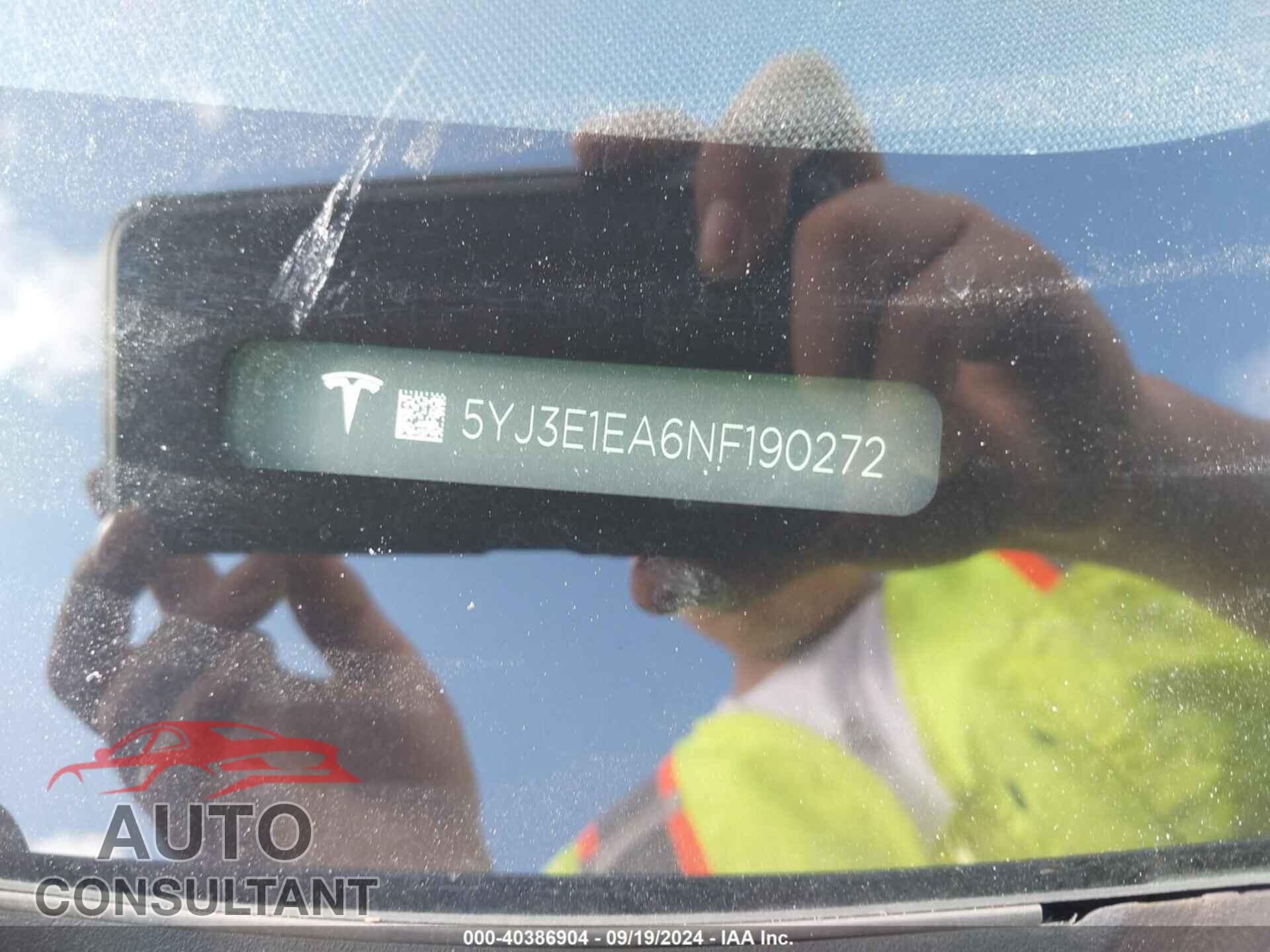TESLA MODEL 3 2022 - 5YJ3E1EA6NF190272