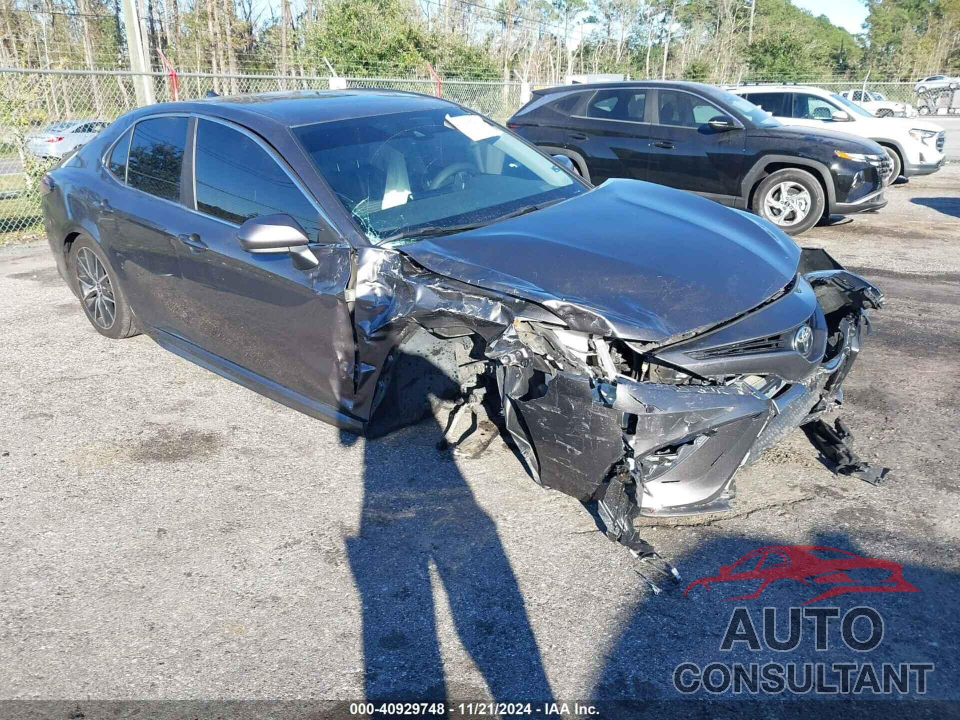 TOYOTA CAMRY 2021 - 4T1G11AK6MU596811