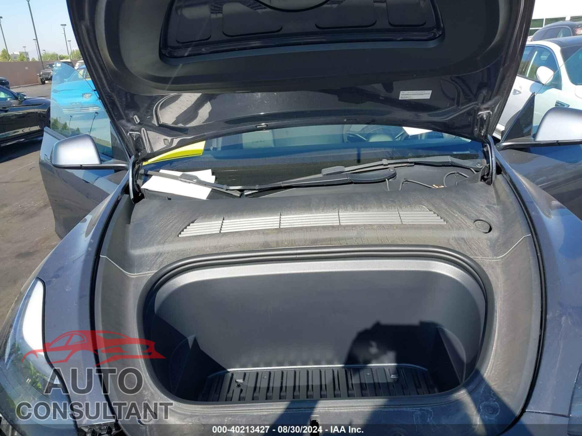 TESLA MODEL Y 2022 - 7SAYGDEF4NF455898