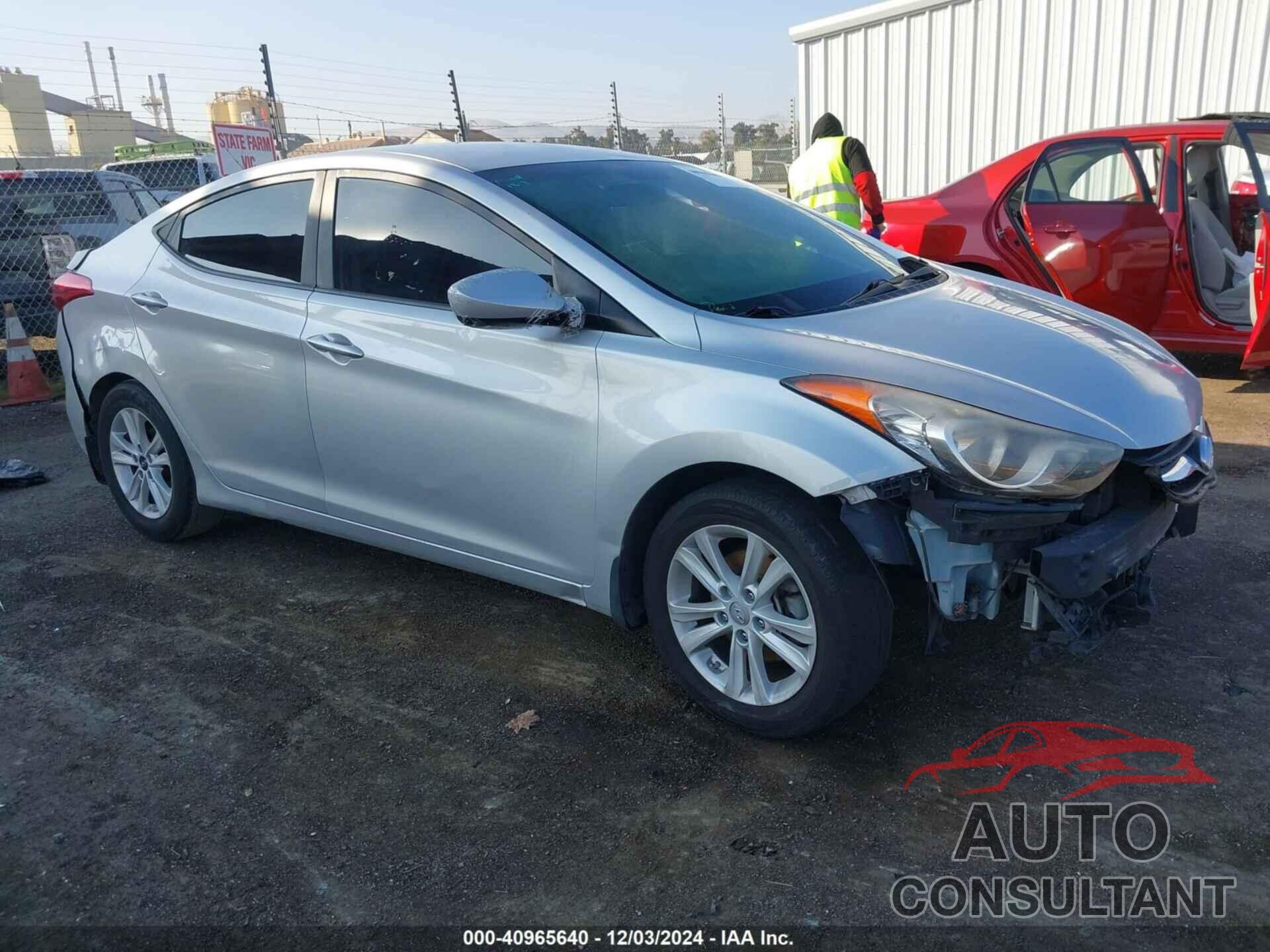 HYUNDAI ELANTRA 2013 - KMHDH4AE0DU871616