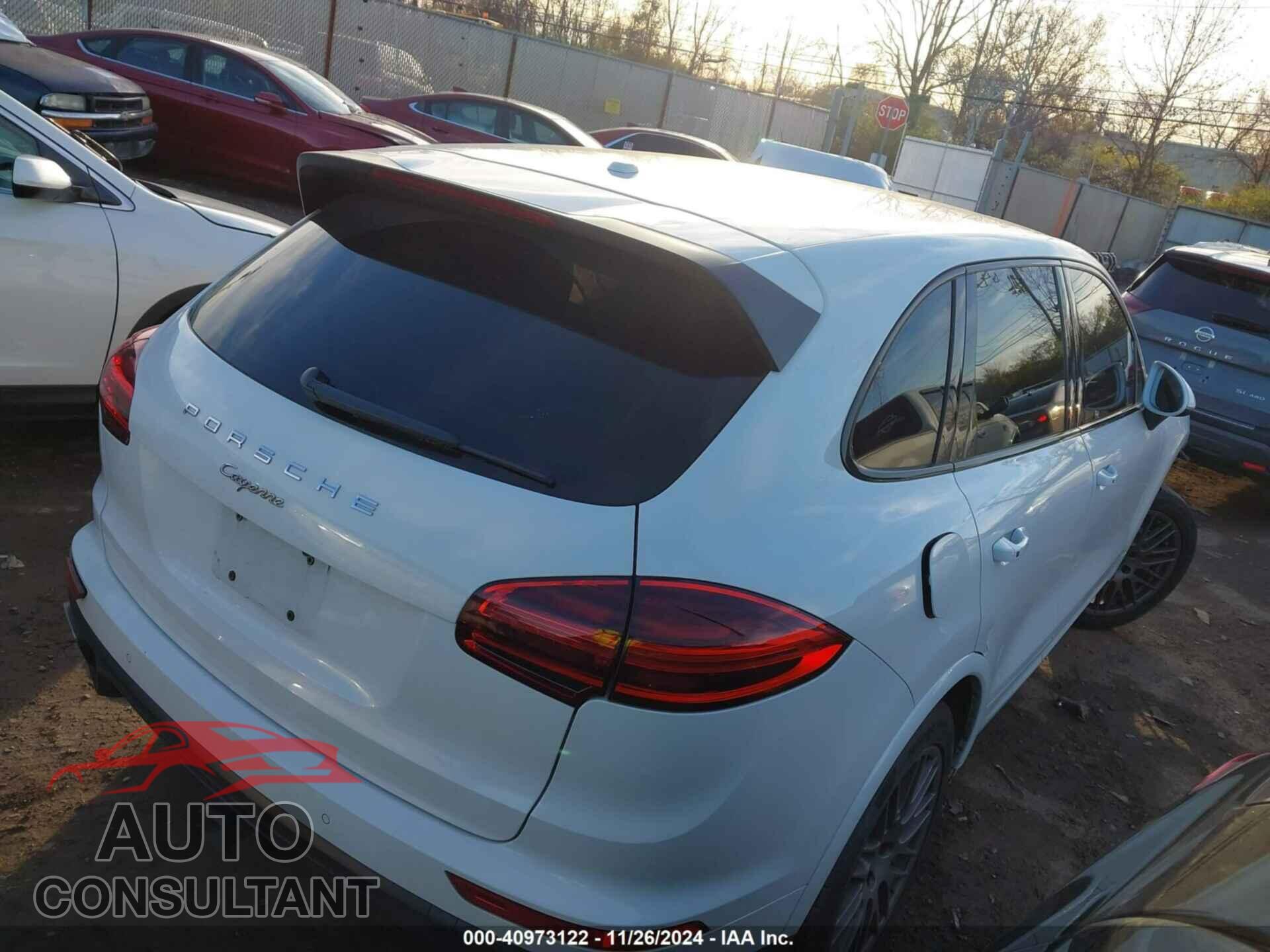 PORSCHE CAYENNE 2017 - WP1AA2A29HKA86260