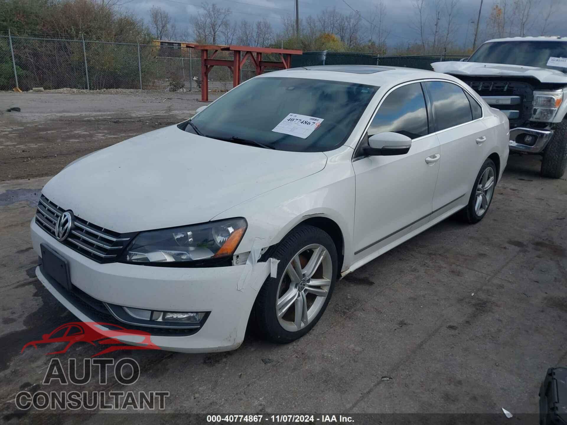VOLKSWAGEN PASSAT 2014 - 1VWCN7A30EC005329