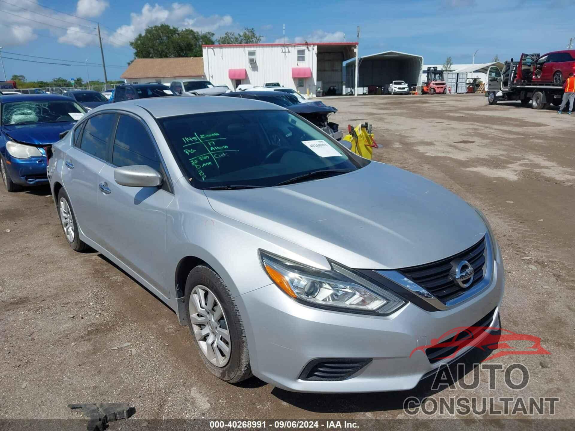 NISSAN ALTIMA 2017 - 1N4AL3AP0HN317600