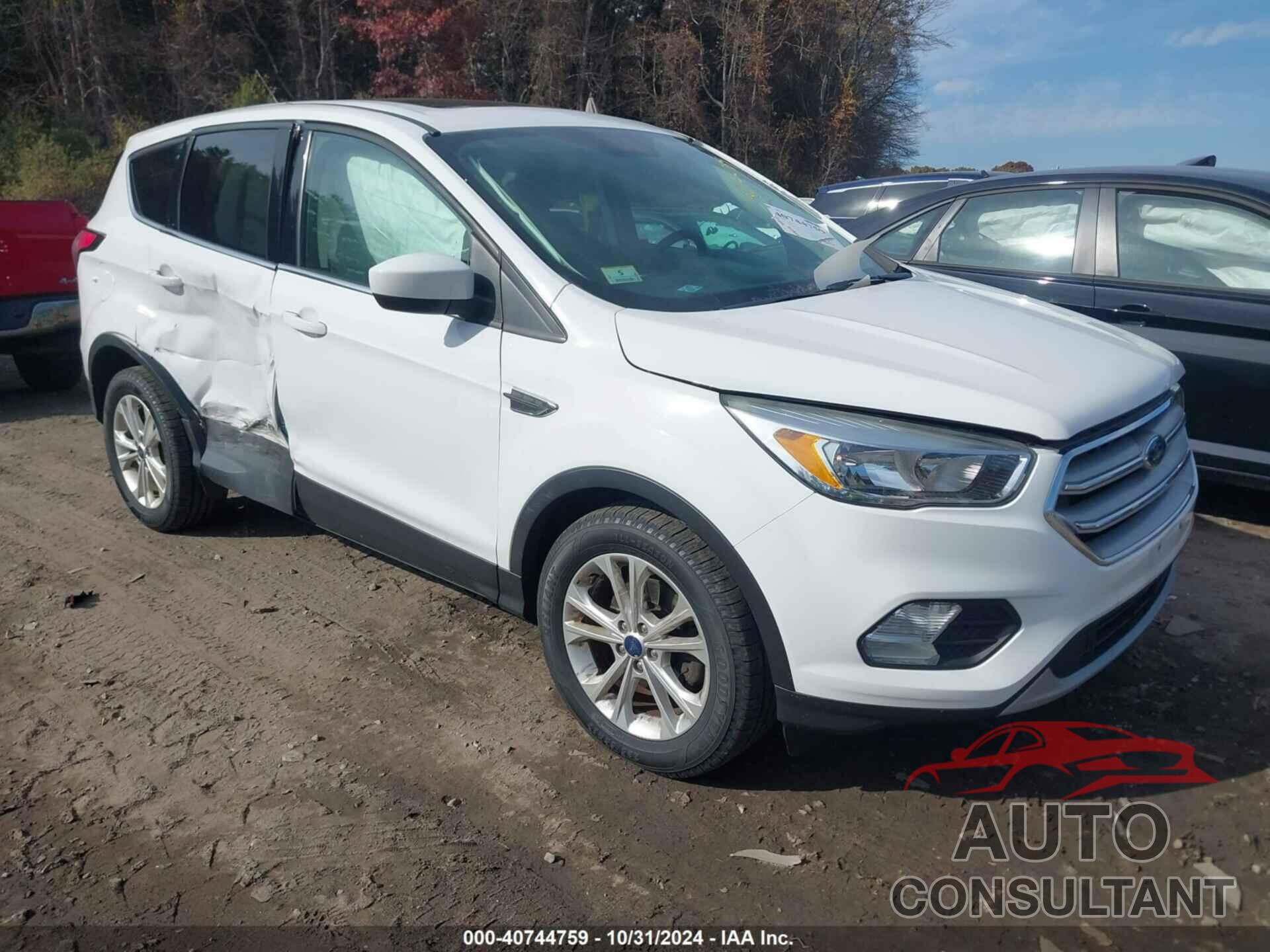 FORD ESCAPE 2018 - 1FMCU0GD4JUB75710