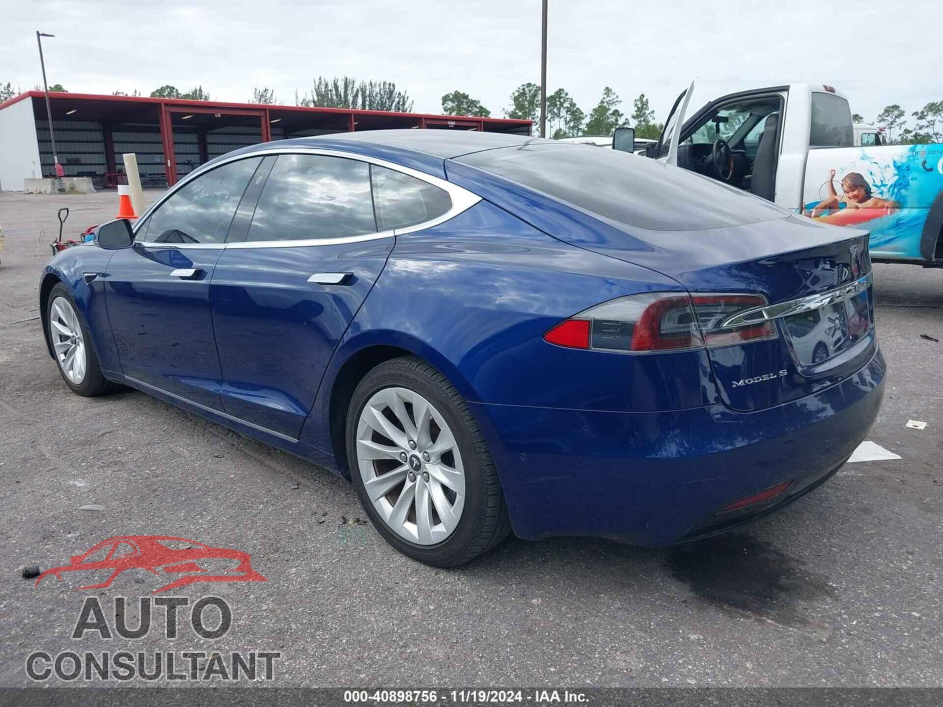 TESLA MODEL S 2017 - 5YJSA1E11HF209385