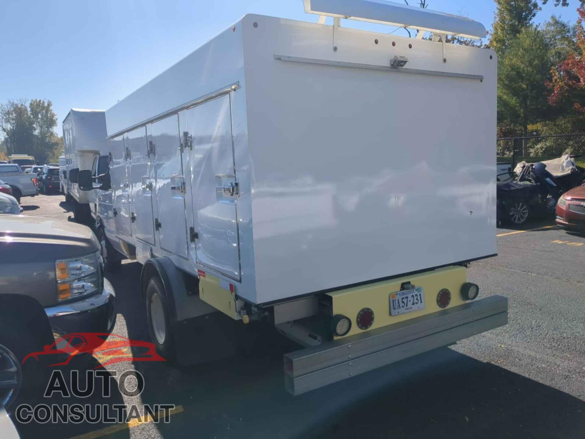 FORD E-450 CUTAWAY 2018 - 1FDXE4FS8JDC17463