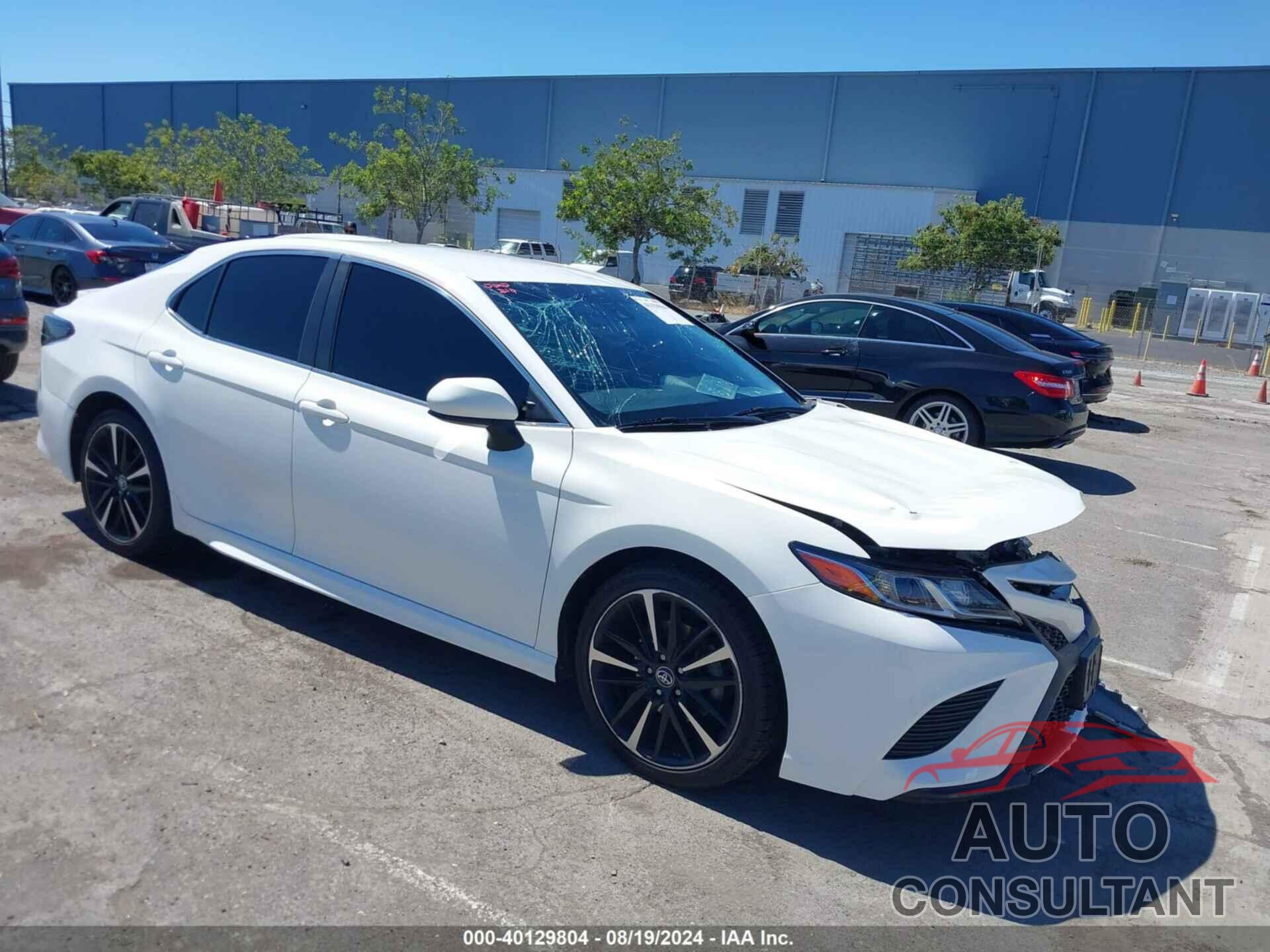 TOYOTA CAMRY 2018 - JTNB11HK0J3038695