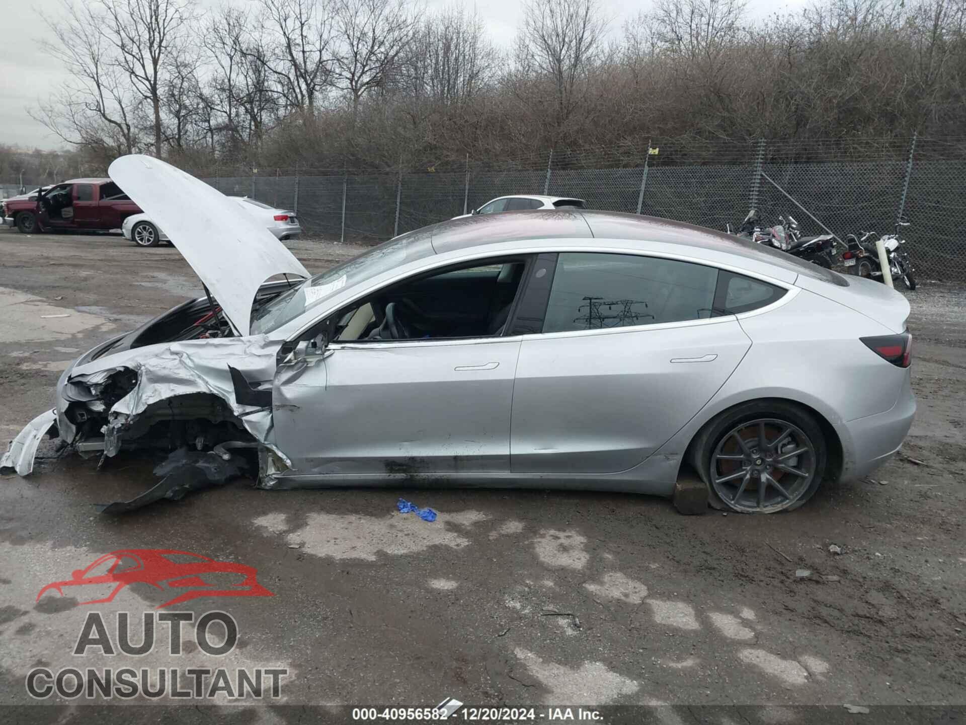 TESLA MODEL 3 2018 - 5YJ3E1EA4JF019143