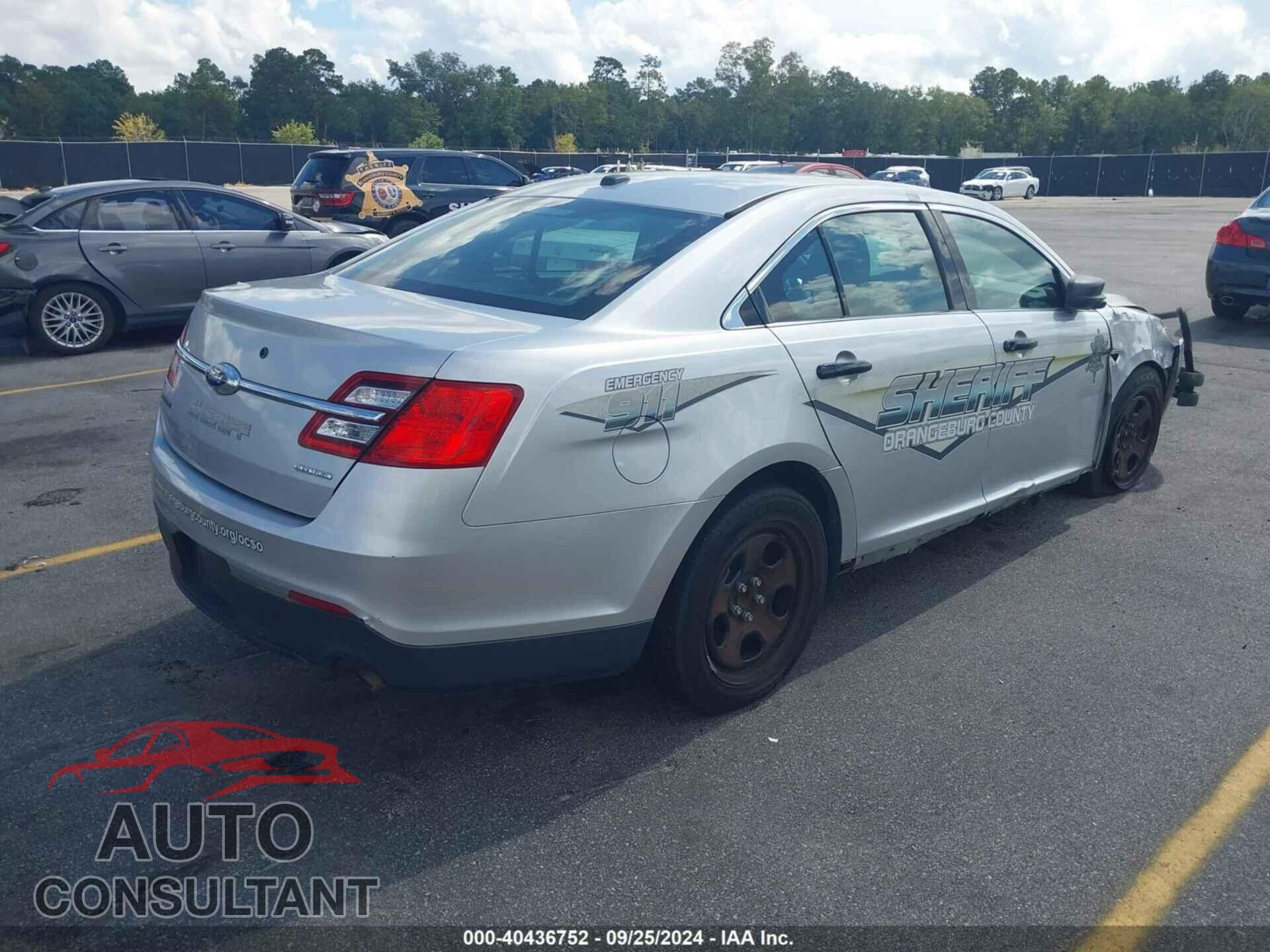 FORD TAURUS 2016 - 1FAHP2L84GG101304