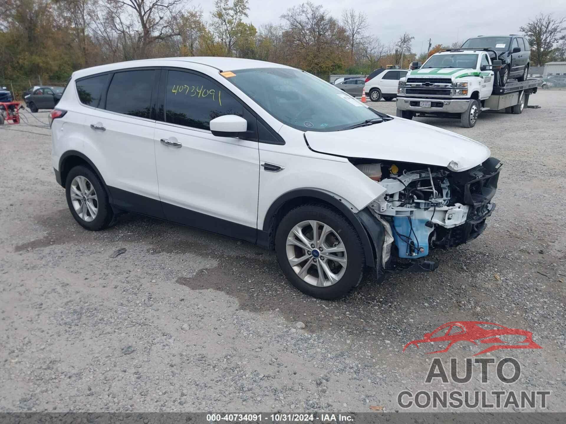 FORD ESCAPE 2017 - 1FMCU0GDXHUC63302