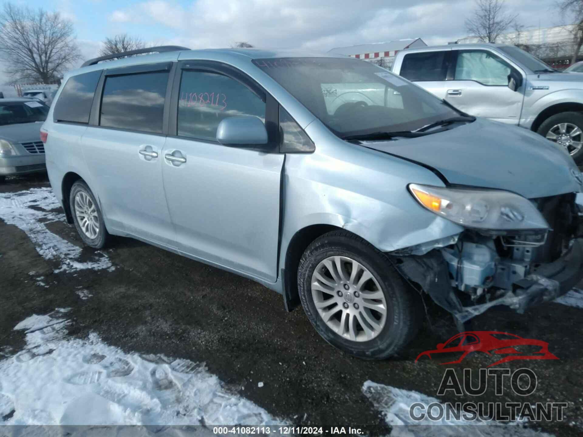 TOYOTA SIENNA 2015 - 5TDYK3DC4FS601663