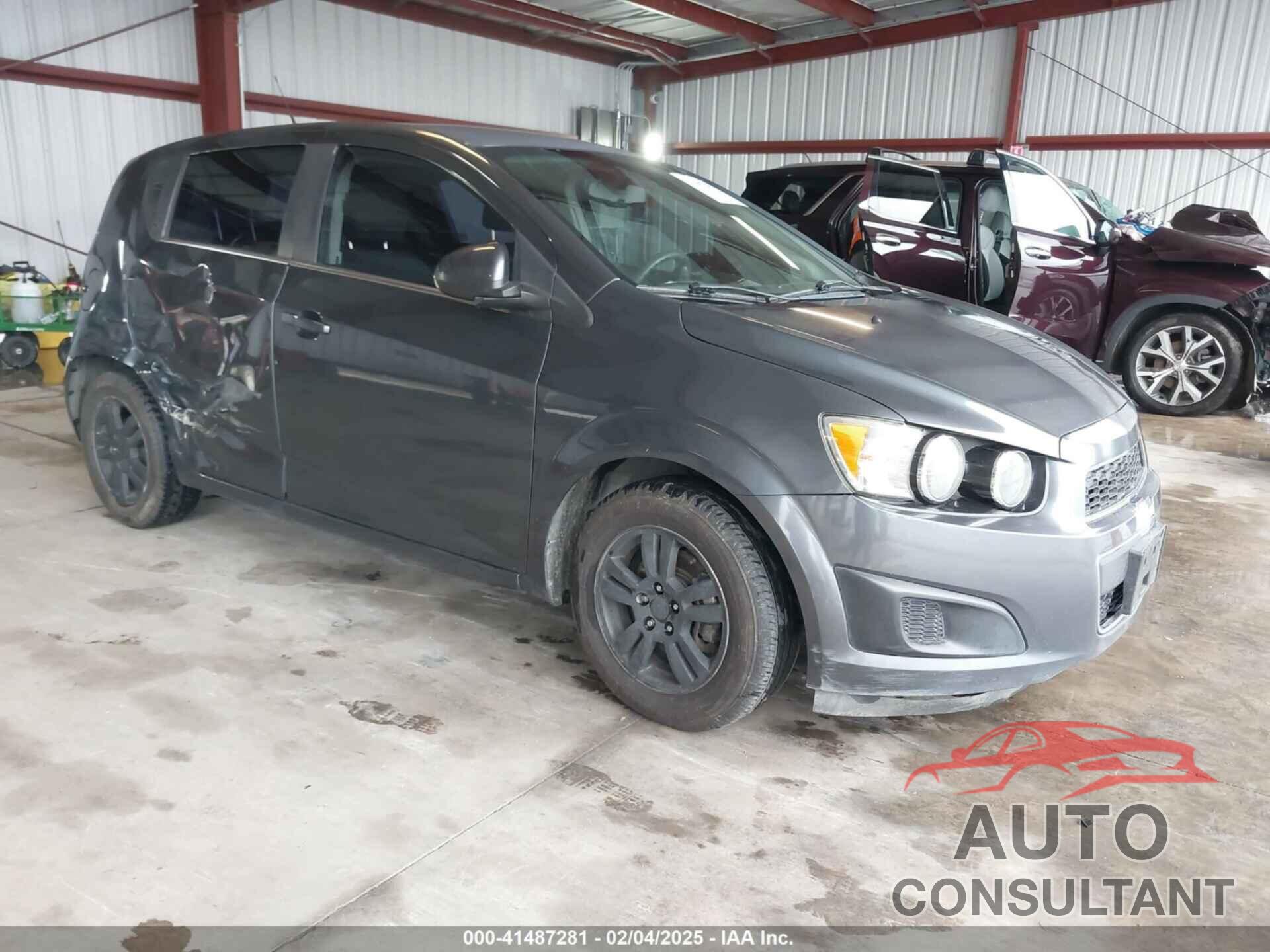 CHEVROLET SONIC 2013 - 1G1JC6SG7D4223653