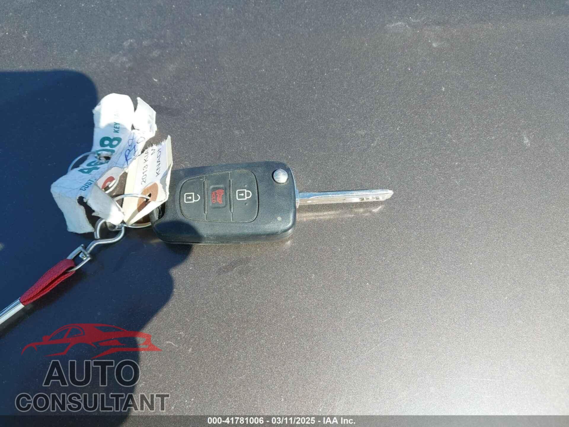 KIA RIO 2013 - KNADN5A3XD6203745