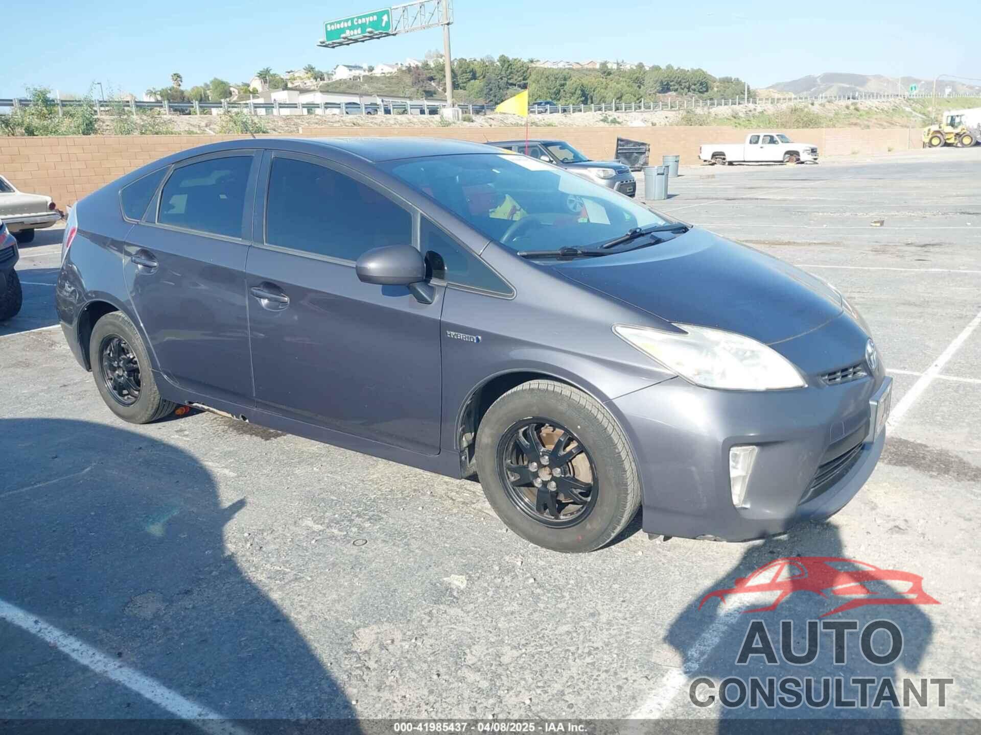 TOYOTA PRIUS 2013 - JTDKN3DUXD1690414