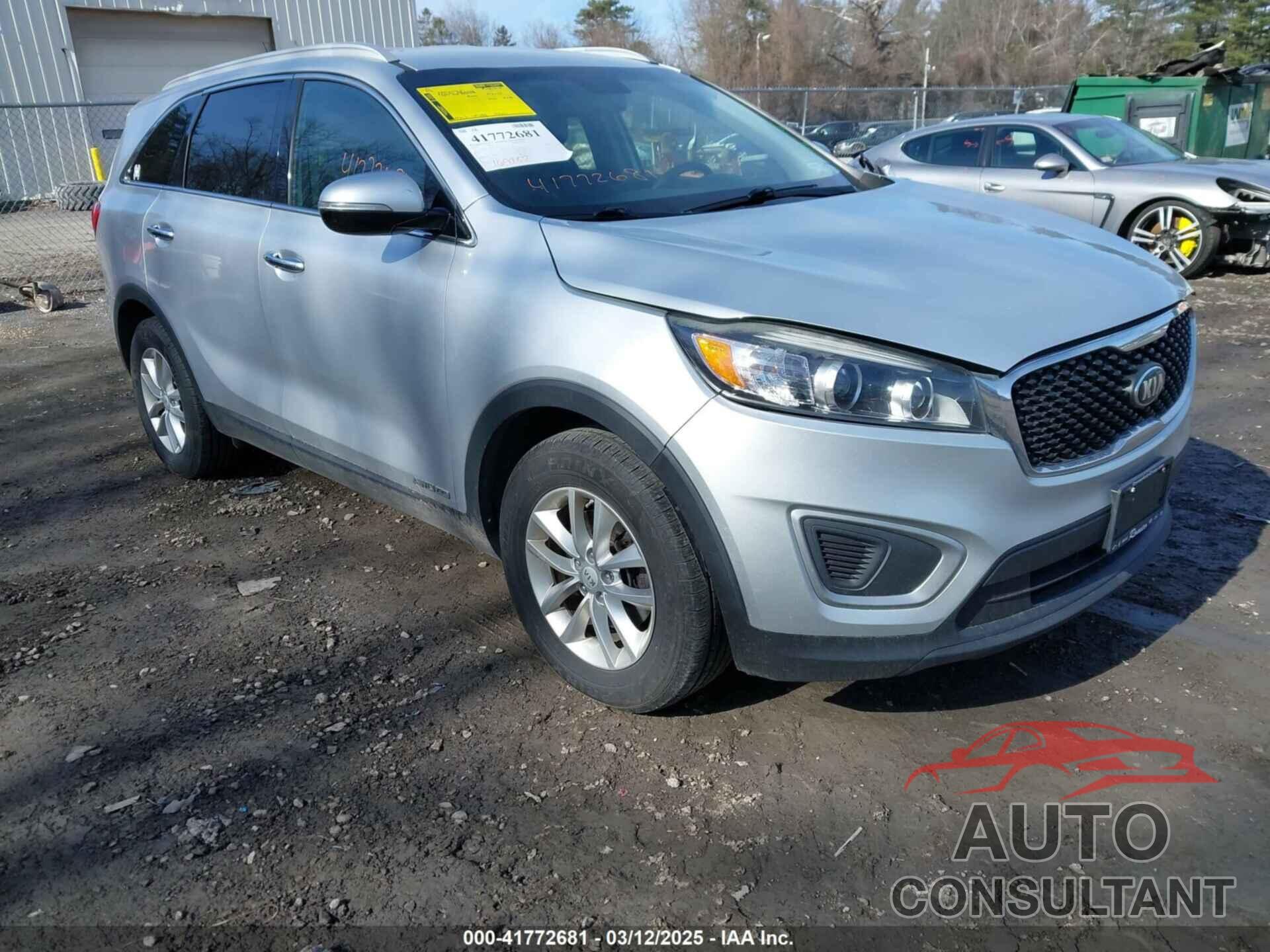 KIA SORENTO 2017 - 5XYPGDA58HG313895
