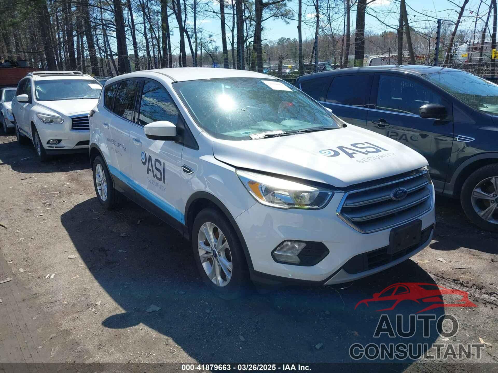 FORD ESCAPE 2017 - 1FMCU0GD1HUE87252